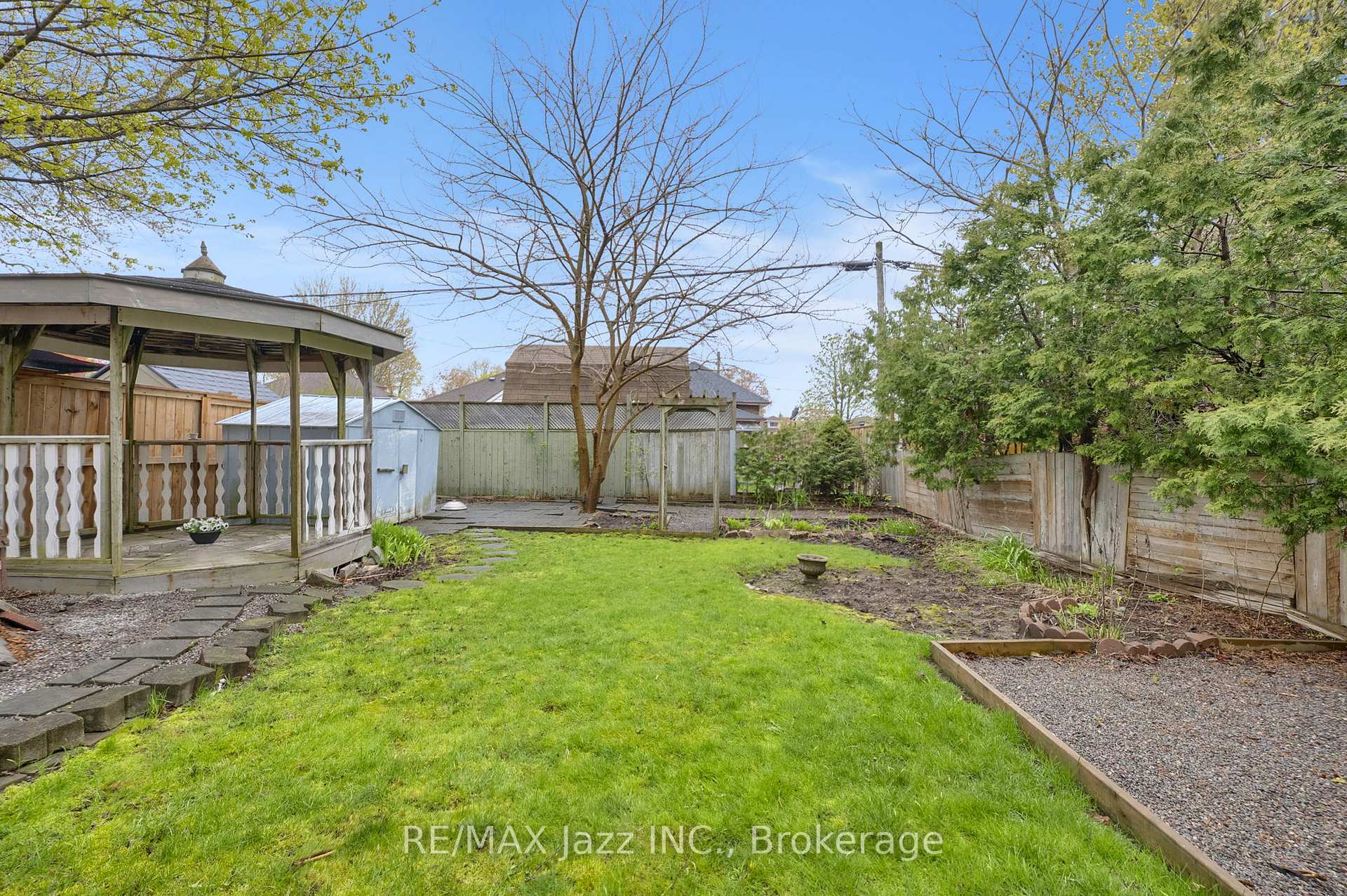 Photo 26 of 636 Carnegie Avenue, Oshawa, O'Neill — HOMEH