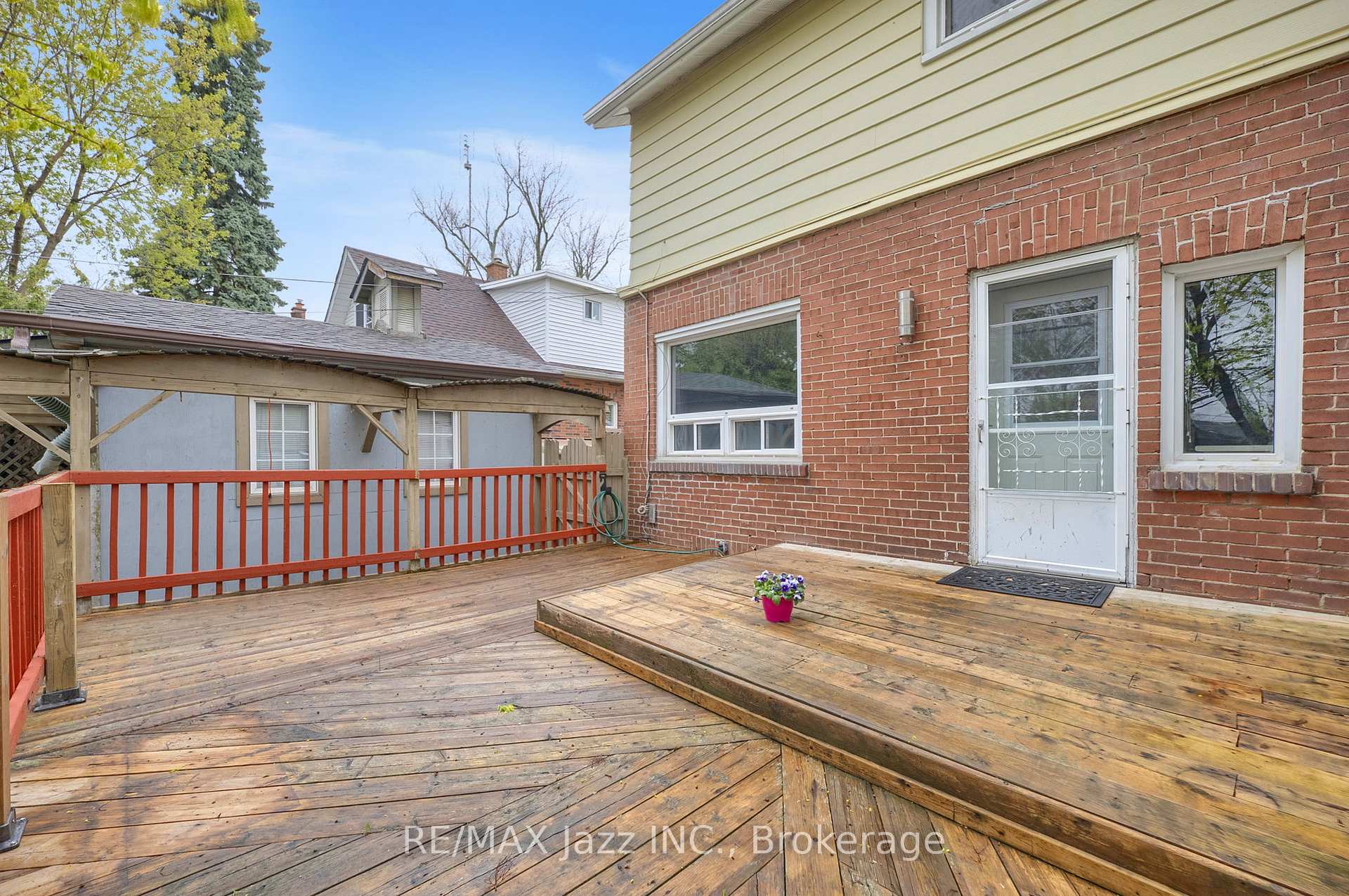 Photo 31 of 636 Carnegie Avenue, Oshawa, O'Neill — HOMEH