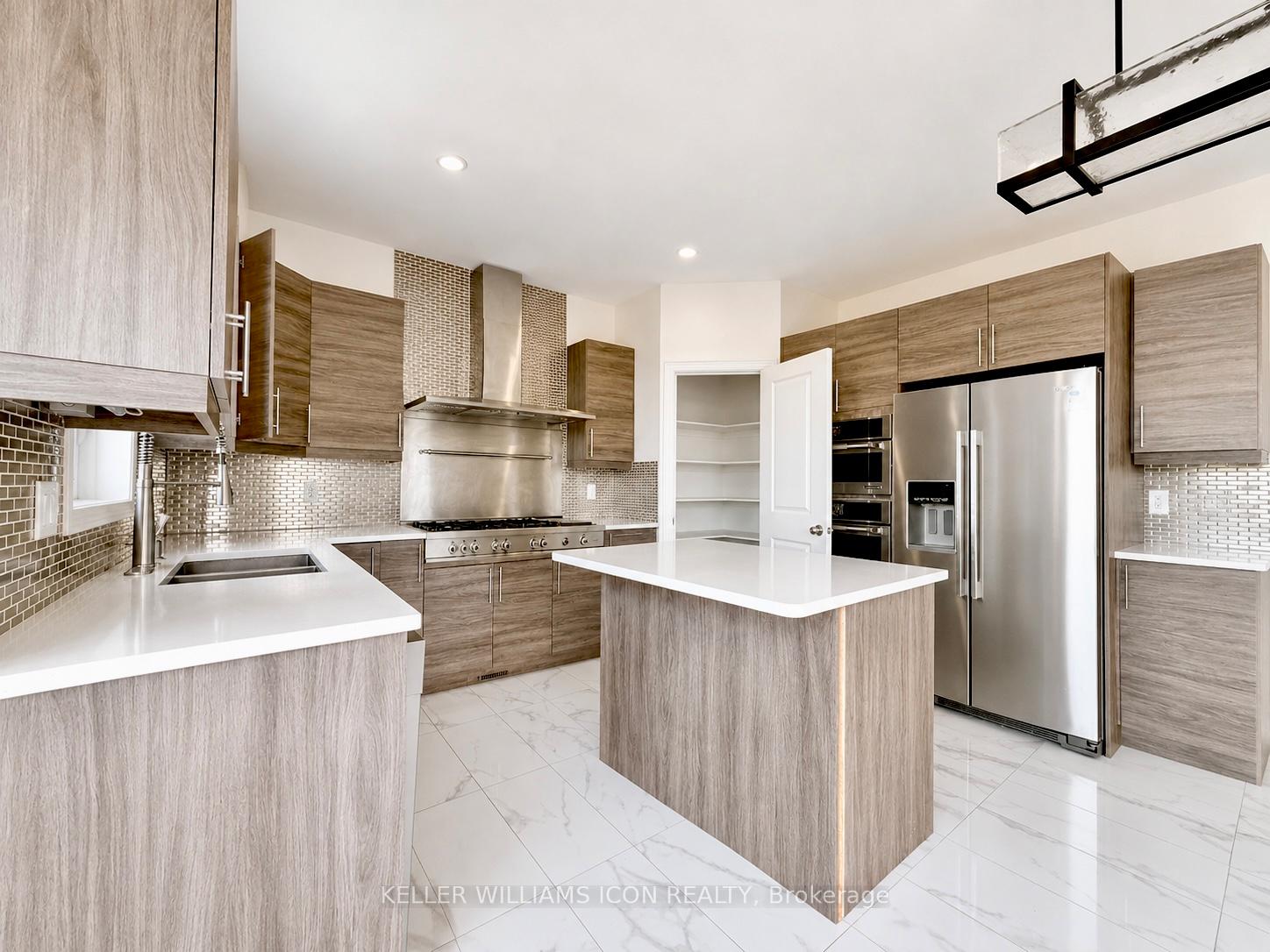 Photo 13 of 139 Cambie Road, Ottawa, Riverside South/Gloucester Glen — HOMEH