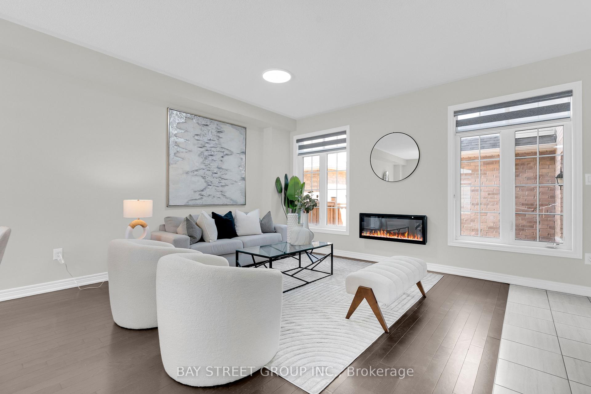 Photo 6 of 221 Clockwork Drive, Brampton, Northwest Brampton — HOMEH