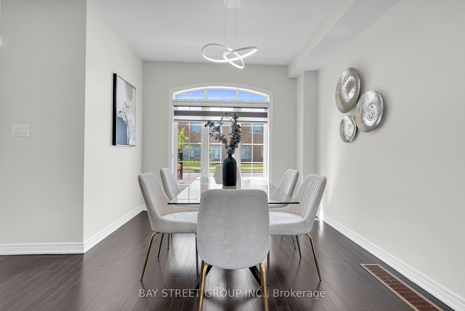 Photo 15 of 221 Clockwork Drive, Brampton, Northwest Brampton — HOMEH