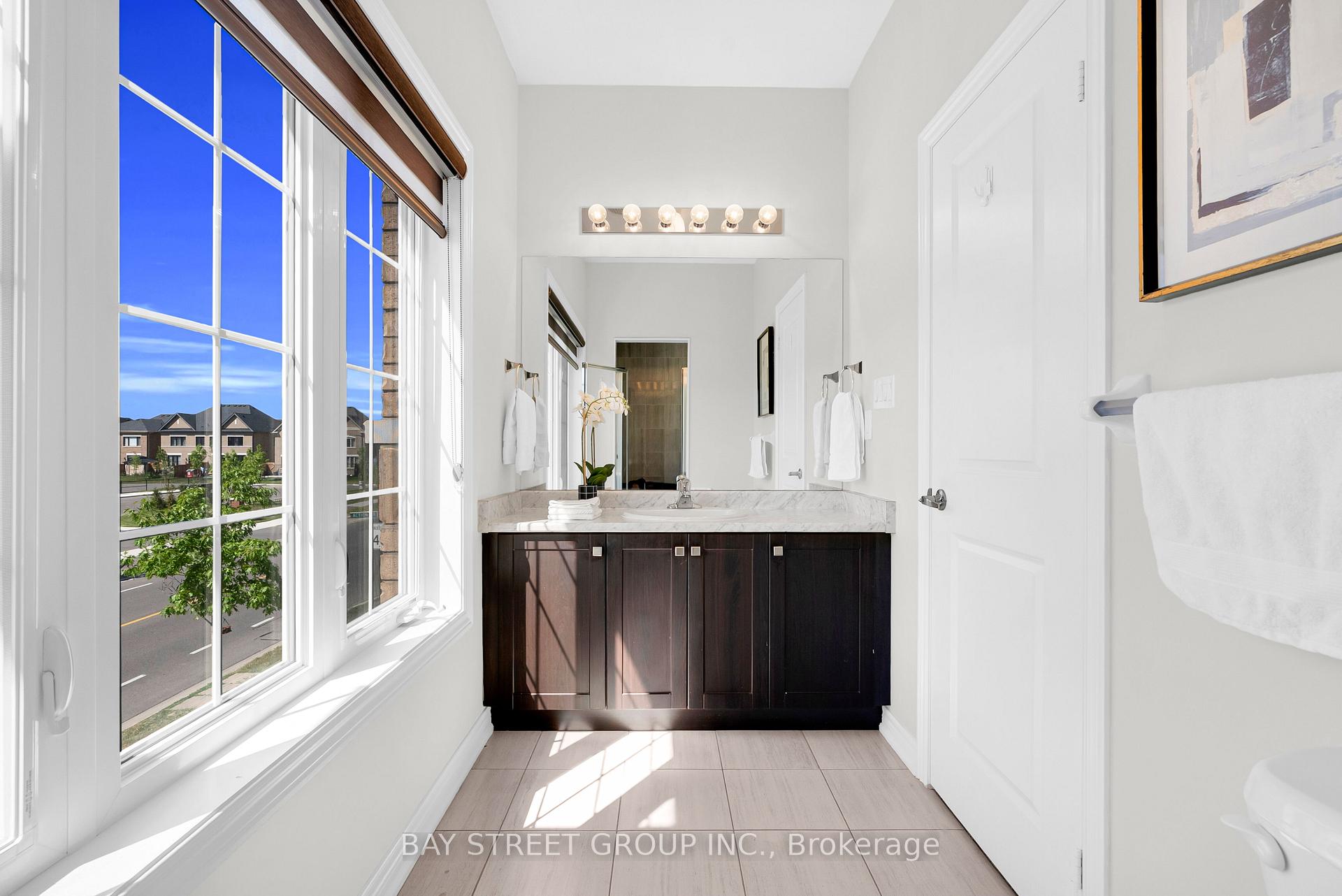 Photo 24 of 221 Clockwork Drive, Brampton, Northwest Brampton — HOMEH
