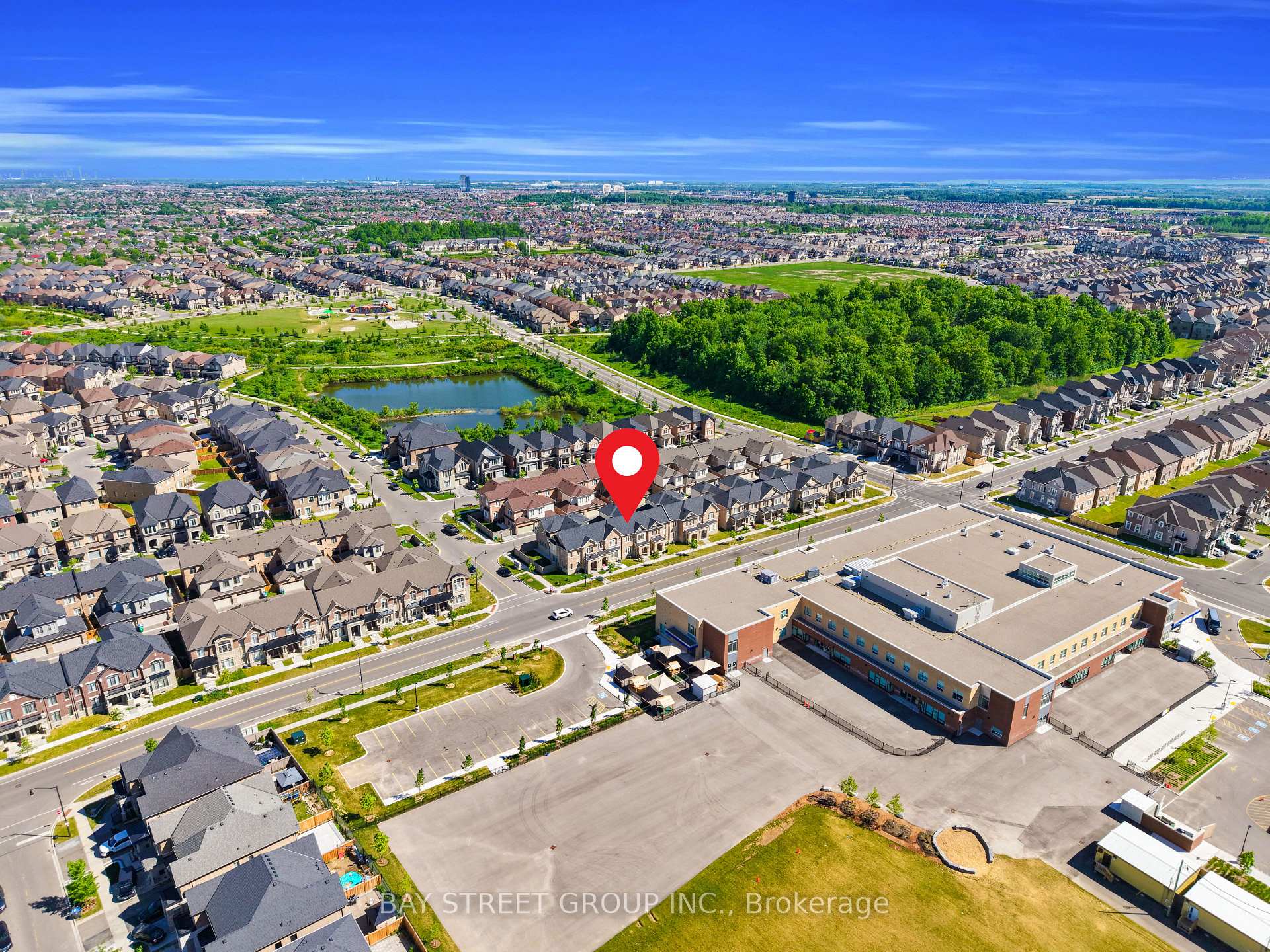 Photo 39 of 221 Clockwork Drive, Brampton, Northwest Brampton — HOMEH