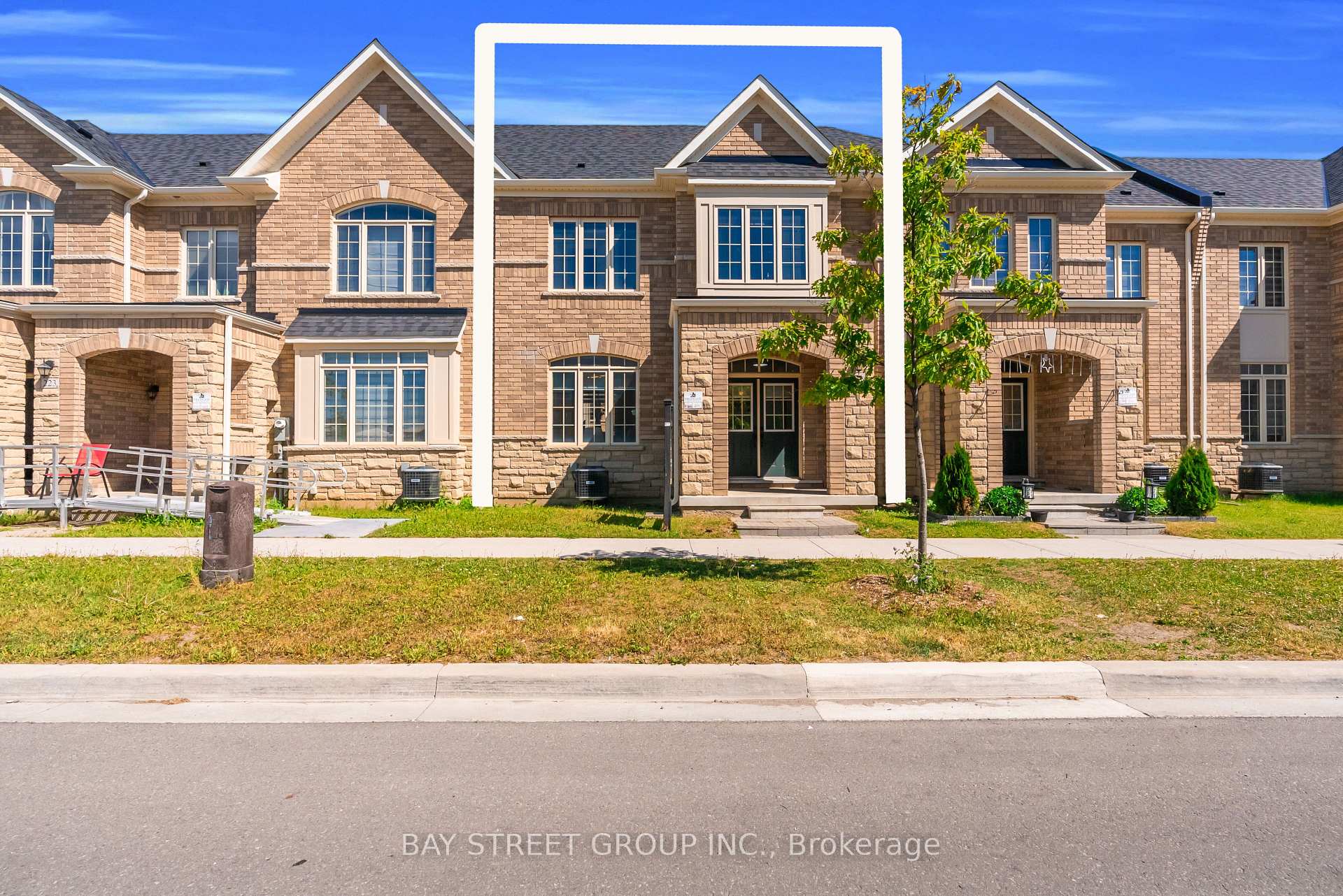 Photo 43 of 221 Clockwork Drive, Brampton, Northwest Brampton — HOMEH