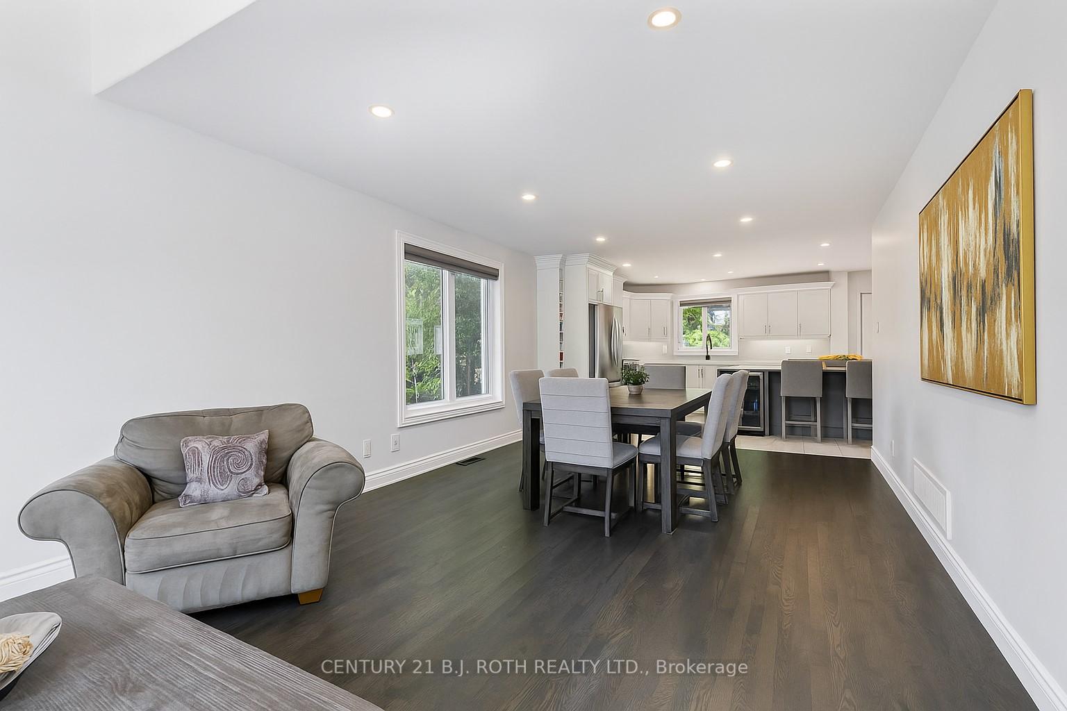 Photo 7 of 48 Crimson Ridge Road, Barrie, Bayshore — HOMEH