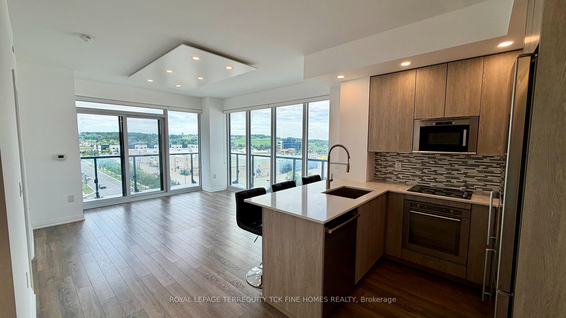 Photo 4 of Unit 605, 99 Eagle Rock Way, Vaughan, Rural Vaughan — HOMEH