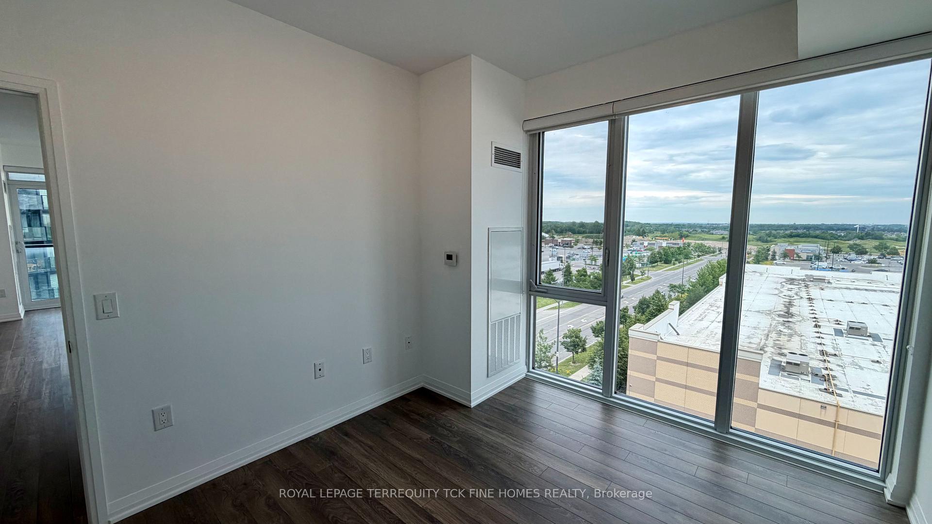 Photo 13 of Unit 605, 99 Eagle Rock Way, Vaughan, Rural Vaughan — HOMEH