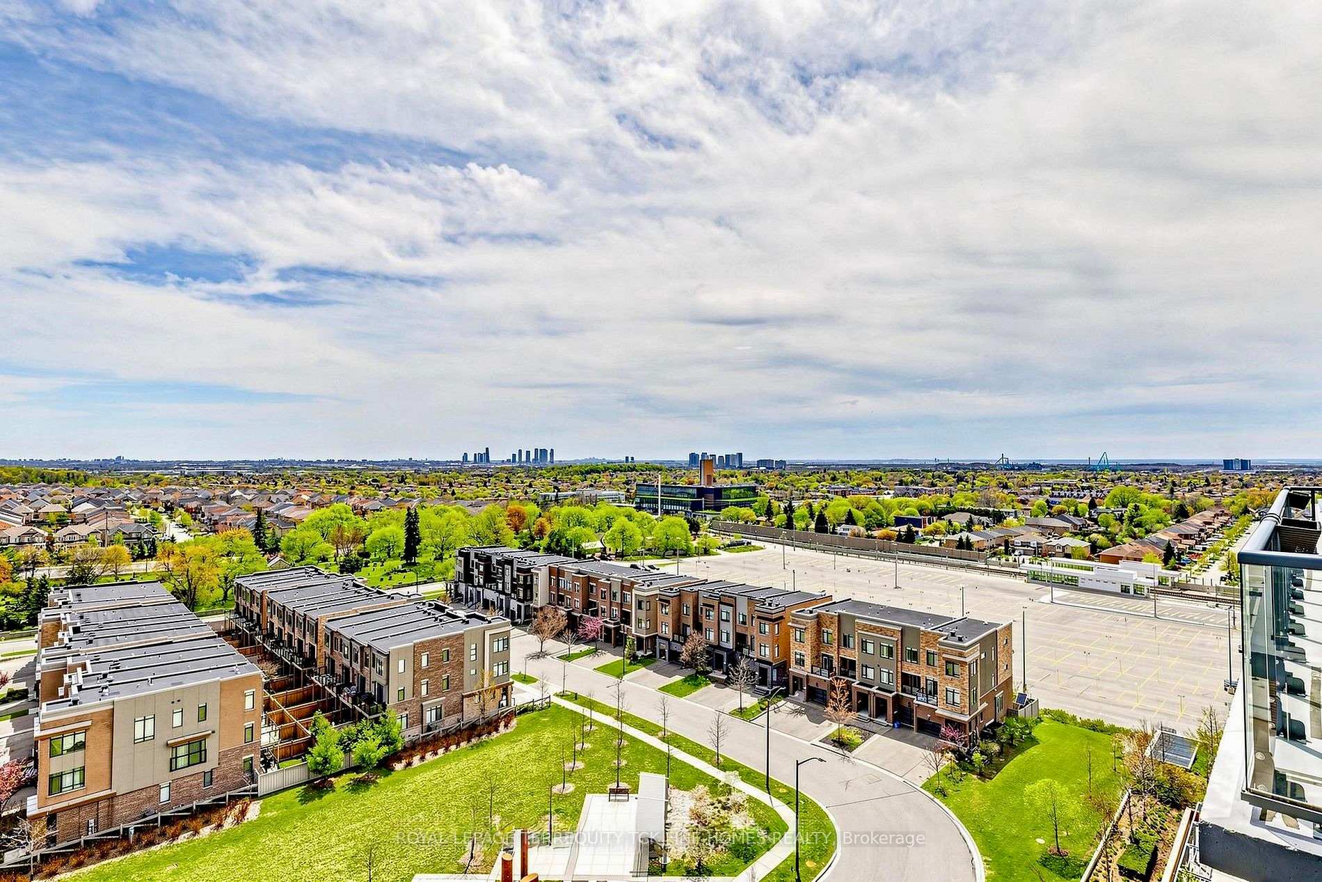 Photo 40 of Unit 605, 99 Eagle Rock Way, Vaughan, Rural Vaughan — HOMEH