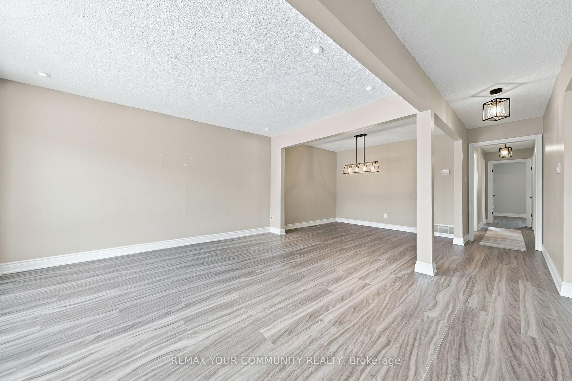 Photo 6 of Unit Upper, 36 Roseville Drive, Brampton, Brampton South — HOMEH