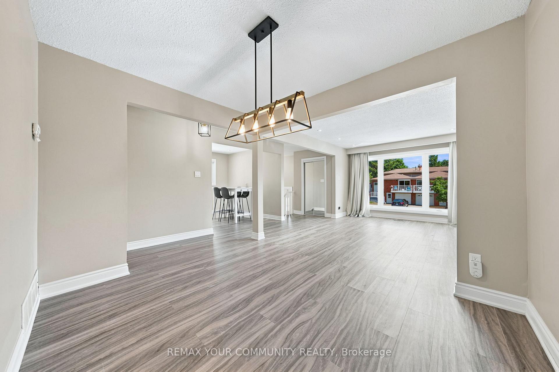 Photo 11 of Unit Upper, 36 Roseville Drive, Brampton, Brampton South — HOMEH
