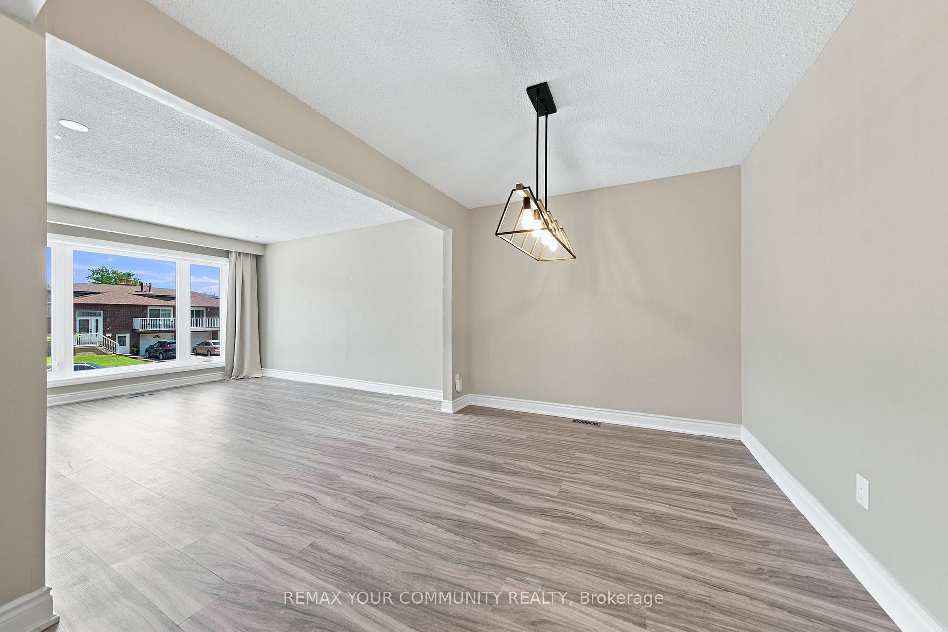 Photo 12 of Unit Upper, 36 Roseville Drive, Brampton, Brampton South — HOMEH