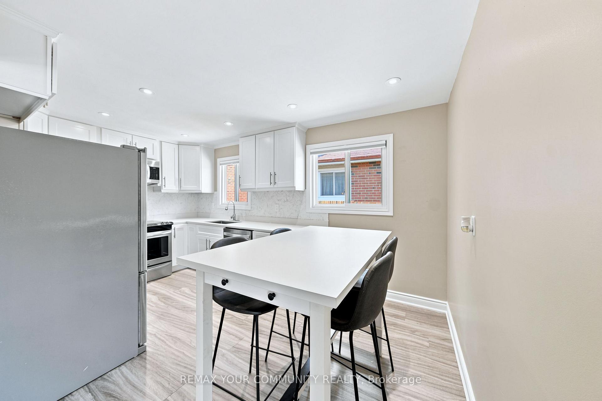 Photo 15 of Unit Upper, 36 Roseville Drive, Brampton, Brampton South — HOMEH