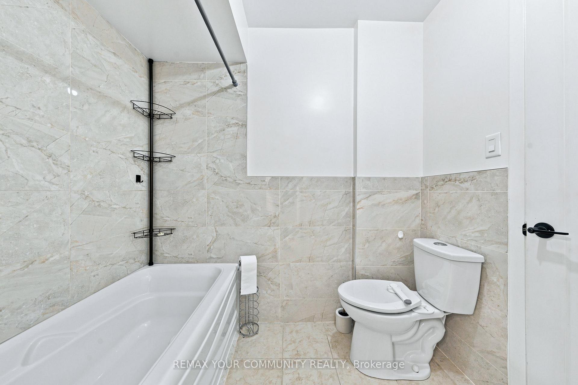 Photo 35 of Unit Upper, 36 Roseville Drive, Brampton, Brampton South — HOMEH