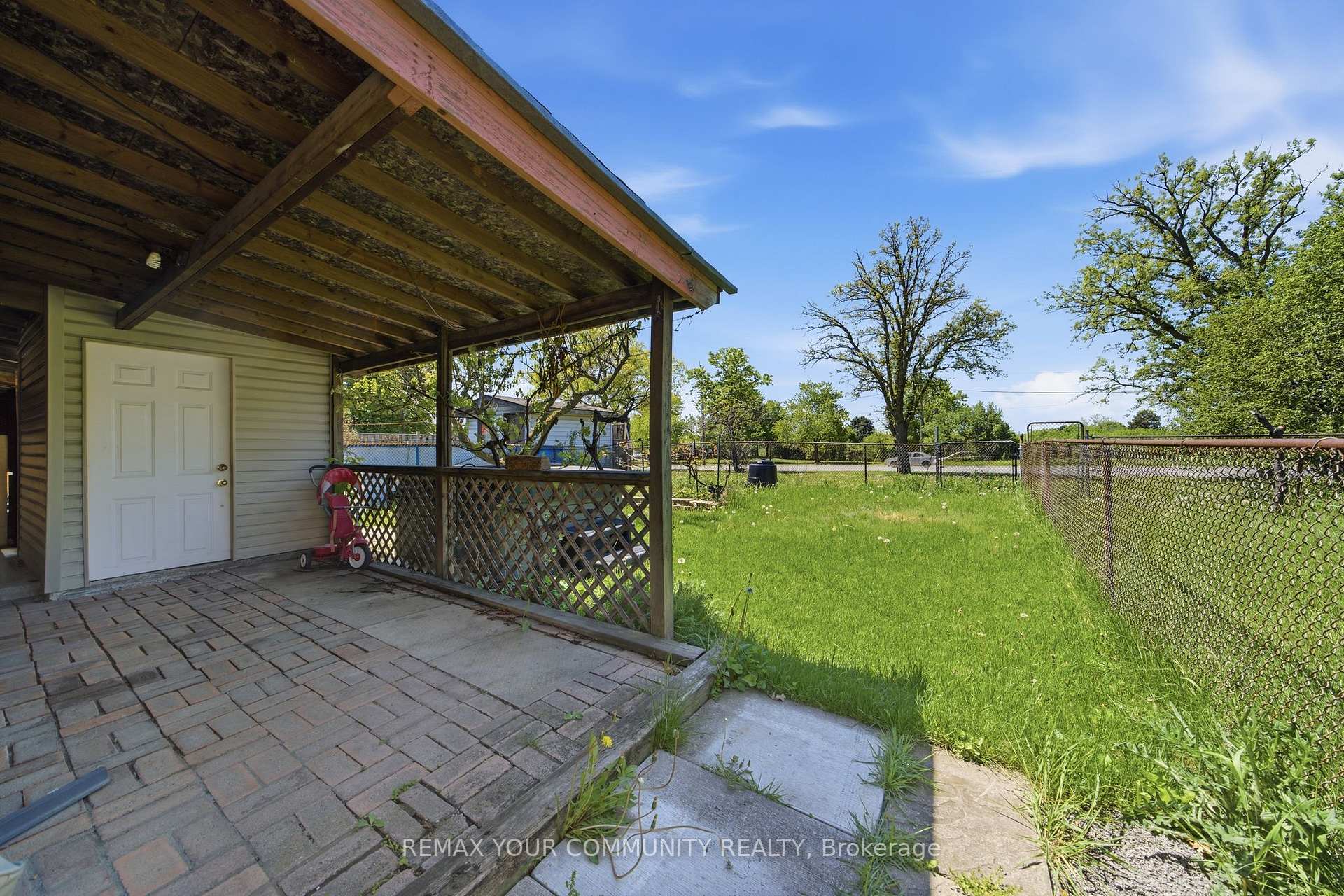 Photo 37 of Unit Upper, 36 Roseville Drive, Brampton, Brampton South — HOMEH