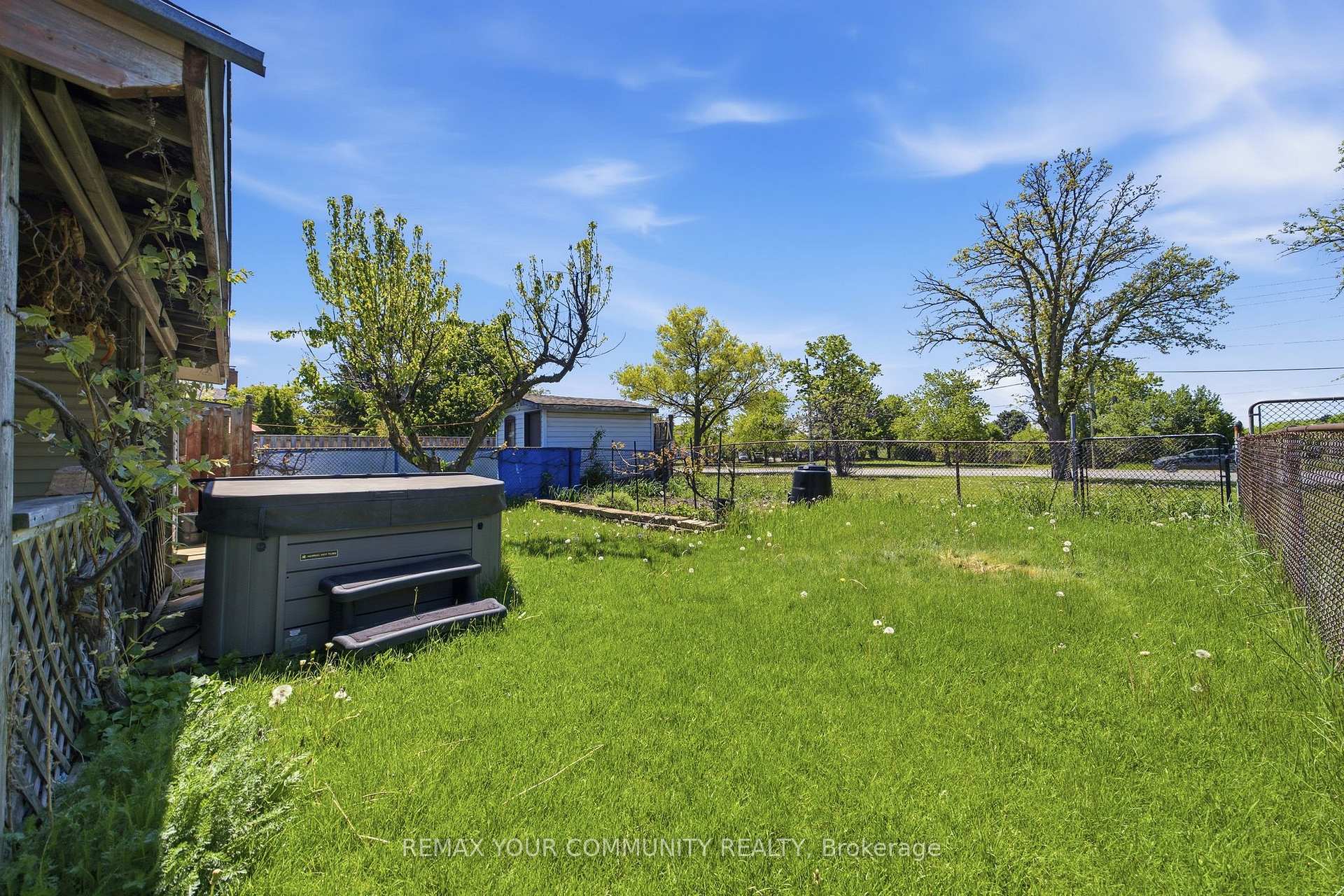 Photo 38 of Unit Upper, 36 Roseville Drive, Brampton, Brampton South — HOMEH