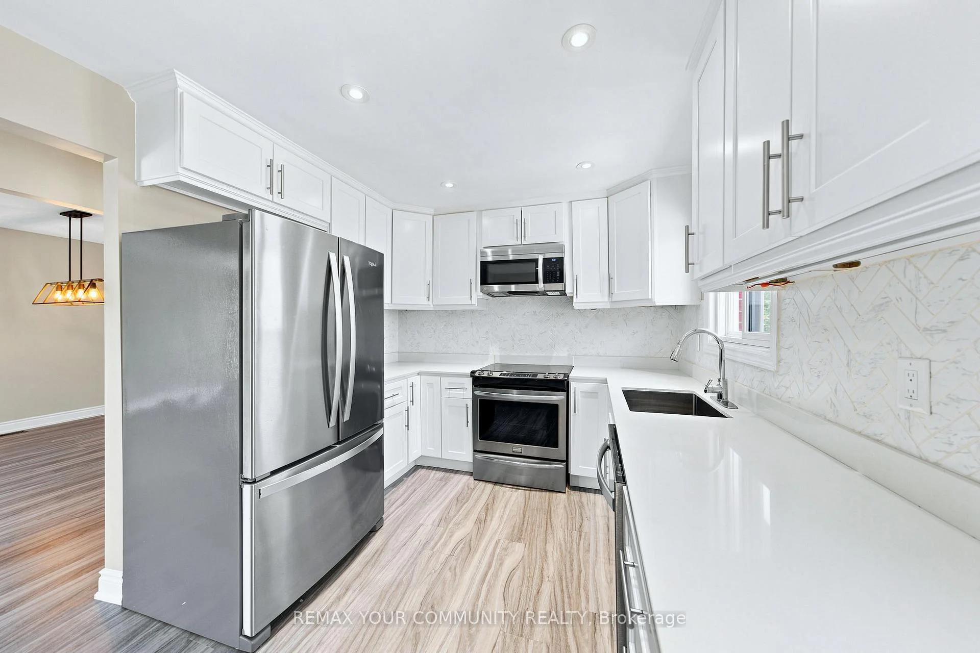 Photo 17 of Unit Upper, 36 Roseville Drive, Brampton, Brampton South — HOMEH