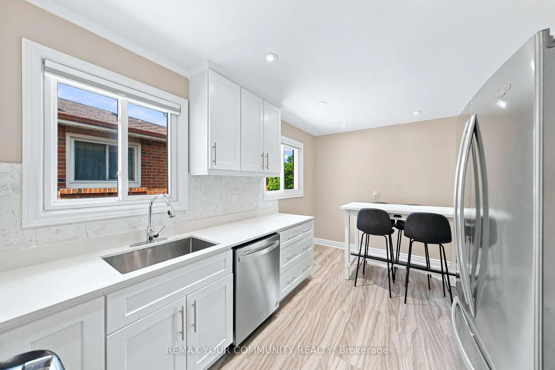 Photo 21 of Unit Upper, 36 Roseville Drive, Brampton, Brampton South — HOMEH