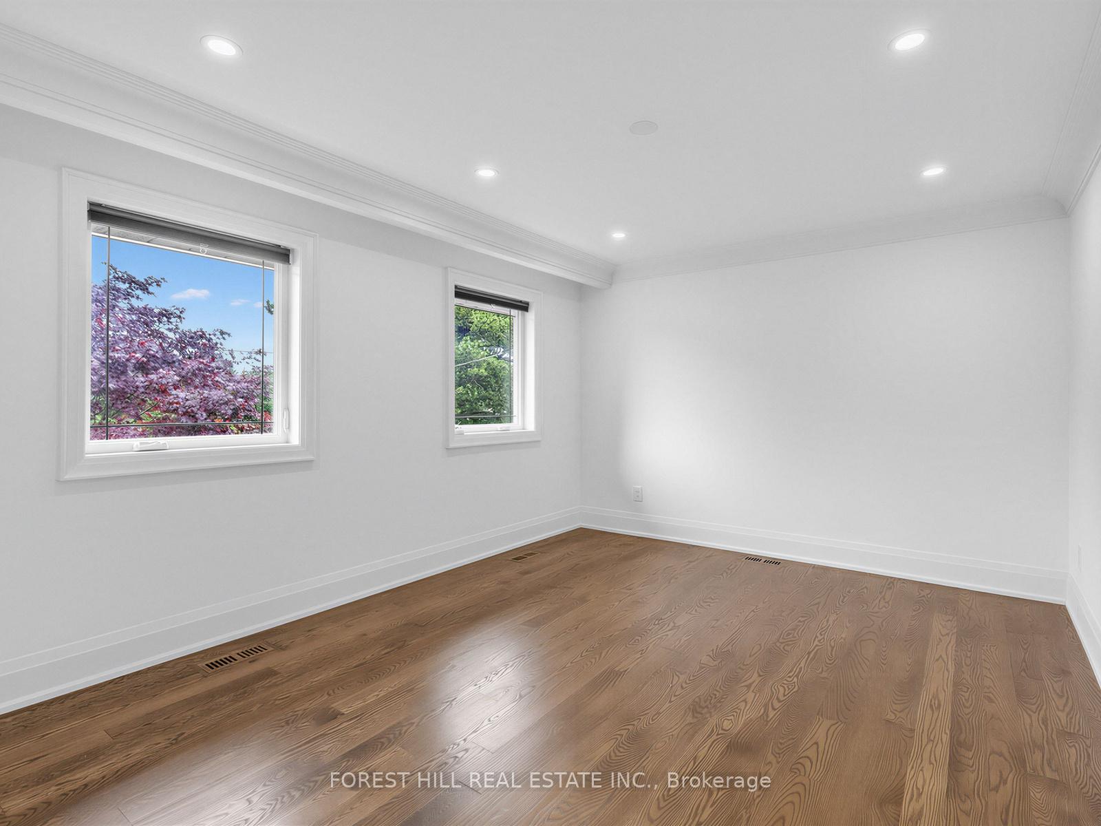 Photo 25 of 33 Warlock Crescent, North York, Bayview Woods-Steeles — HOMEH