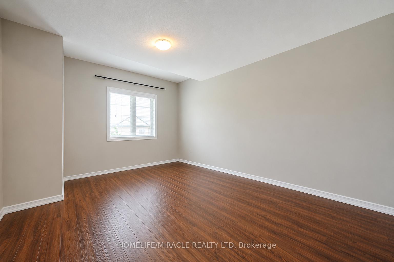 Photo 7 of 312 Tagge Crescent, Kitchener, Bridgeport — HOMEH