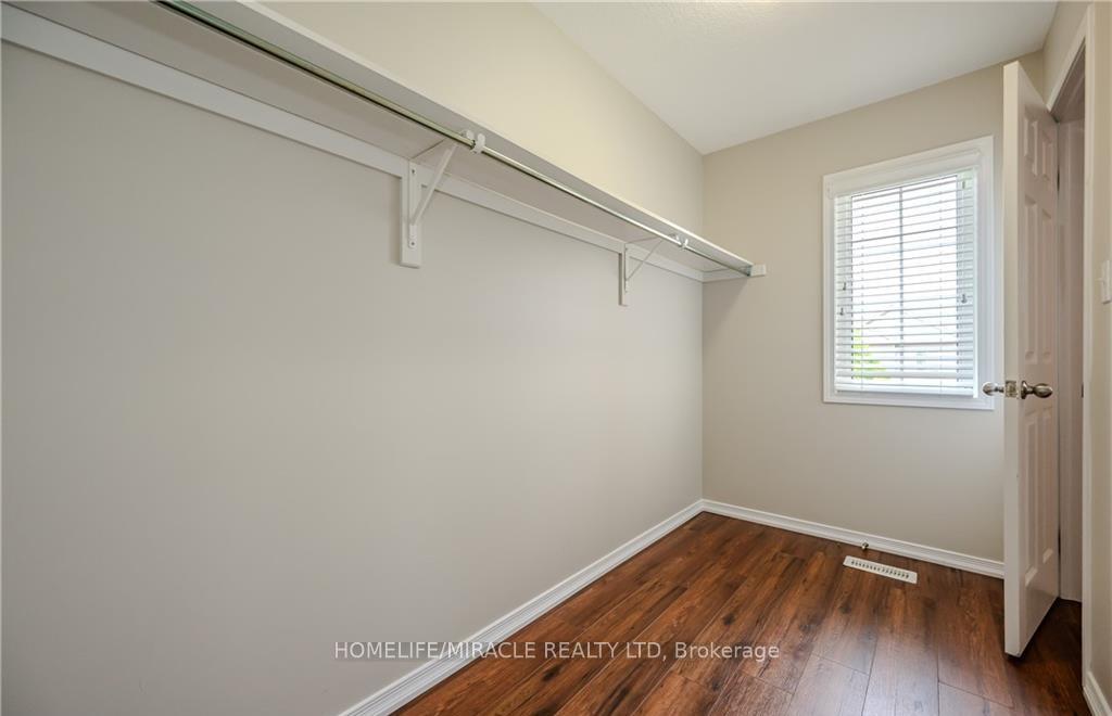 Photo 8 of 312 Tagge Crescent, Kitchener, Bridgeport — HOMEH