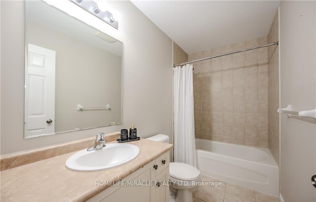 Photo 11 of 312 Tagge Crescent, Kitchener, Bridgeport — HOMEH