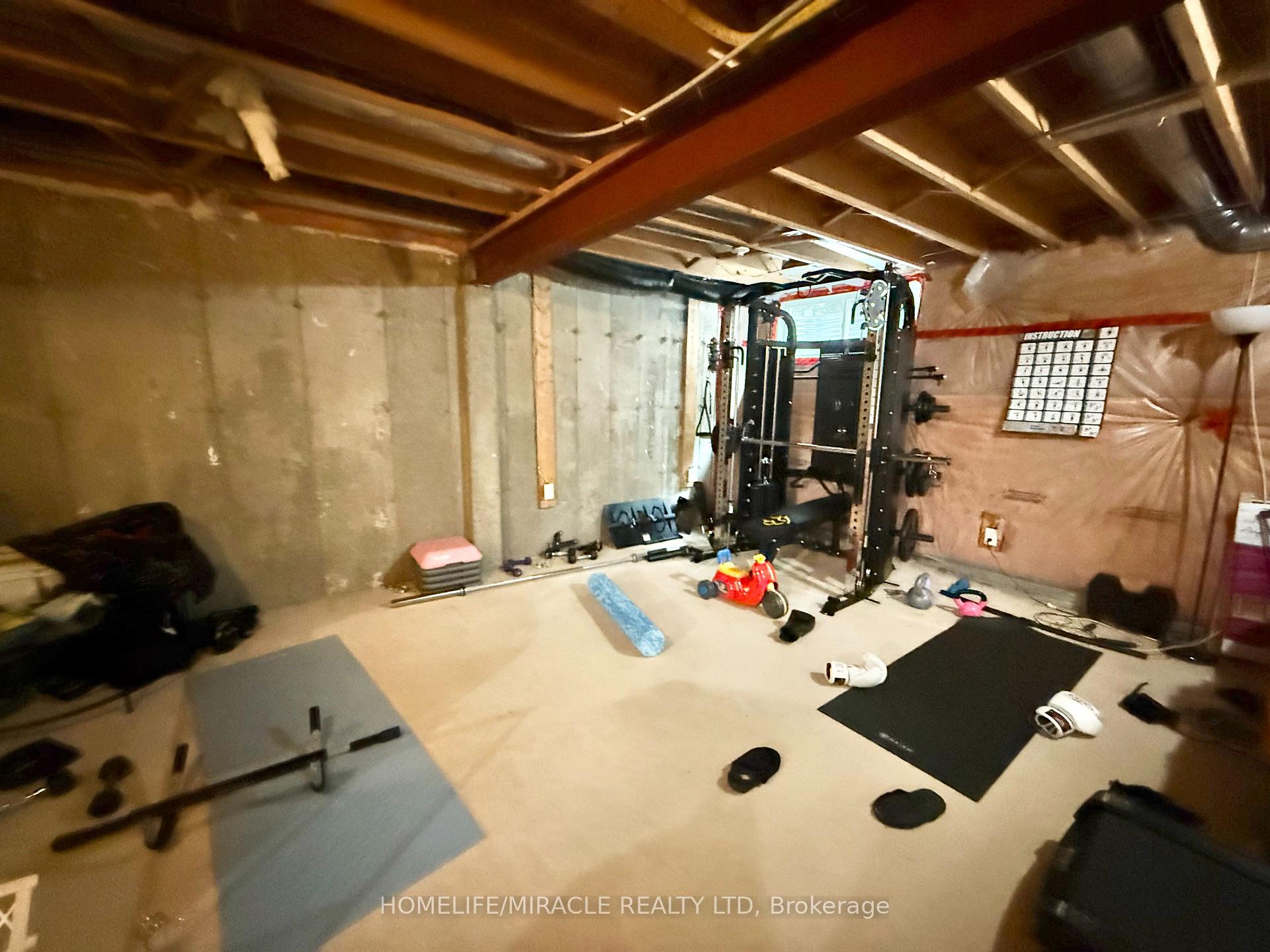 Photo 12 of 312 Tagge Crescent, Kitchener, Bridgeport — HOMEH