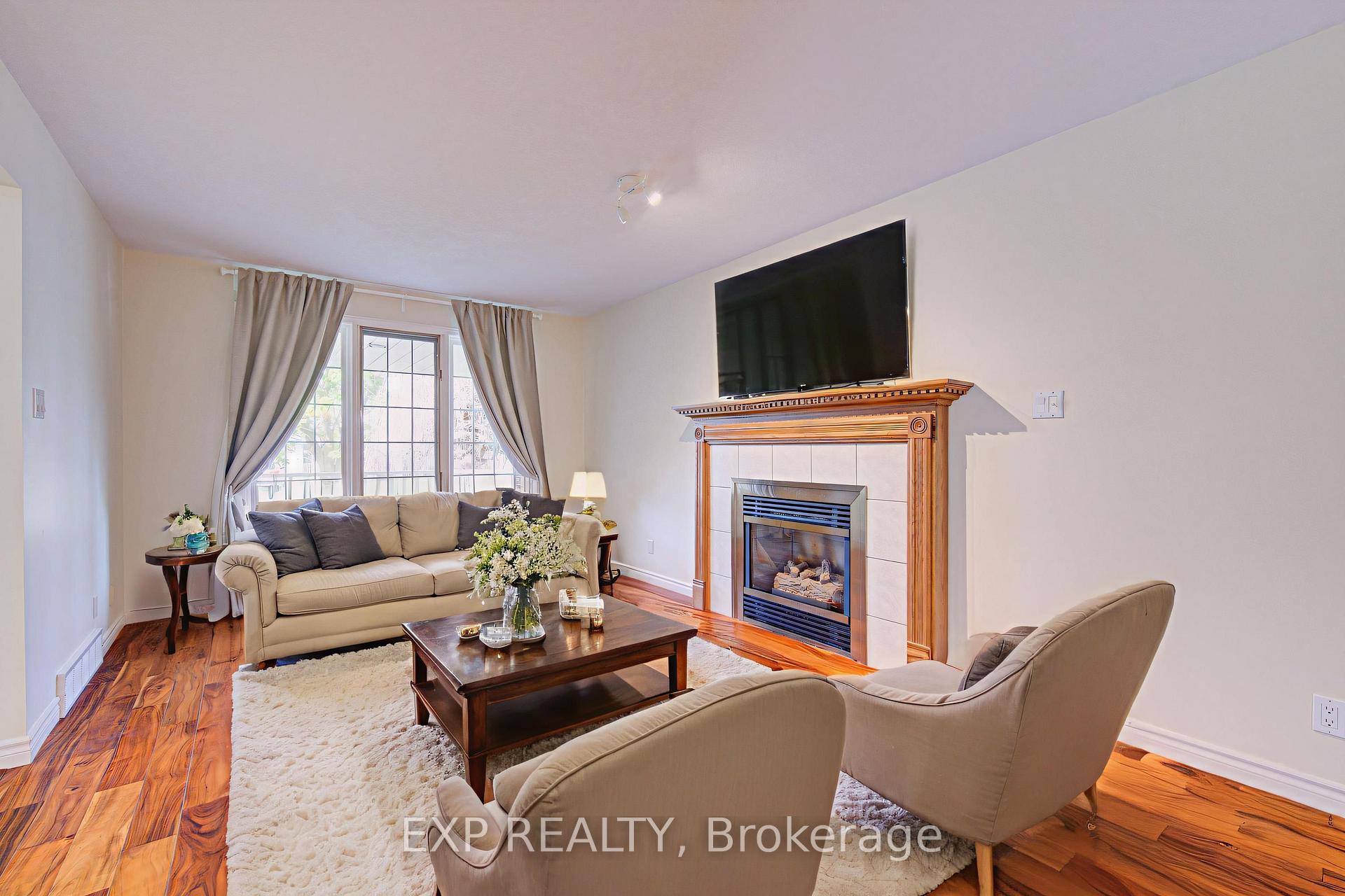 Photo 8 of 225 Dartmoor Crescent, Waterloo, Bridgeport — HOMEH