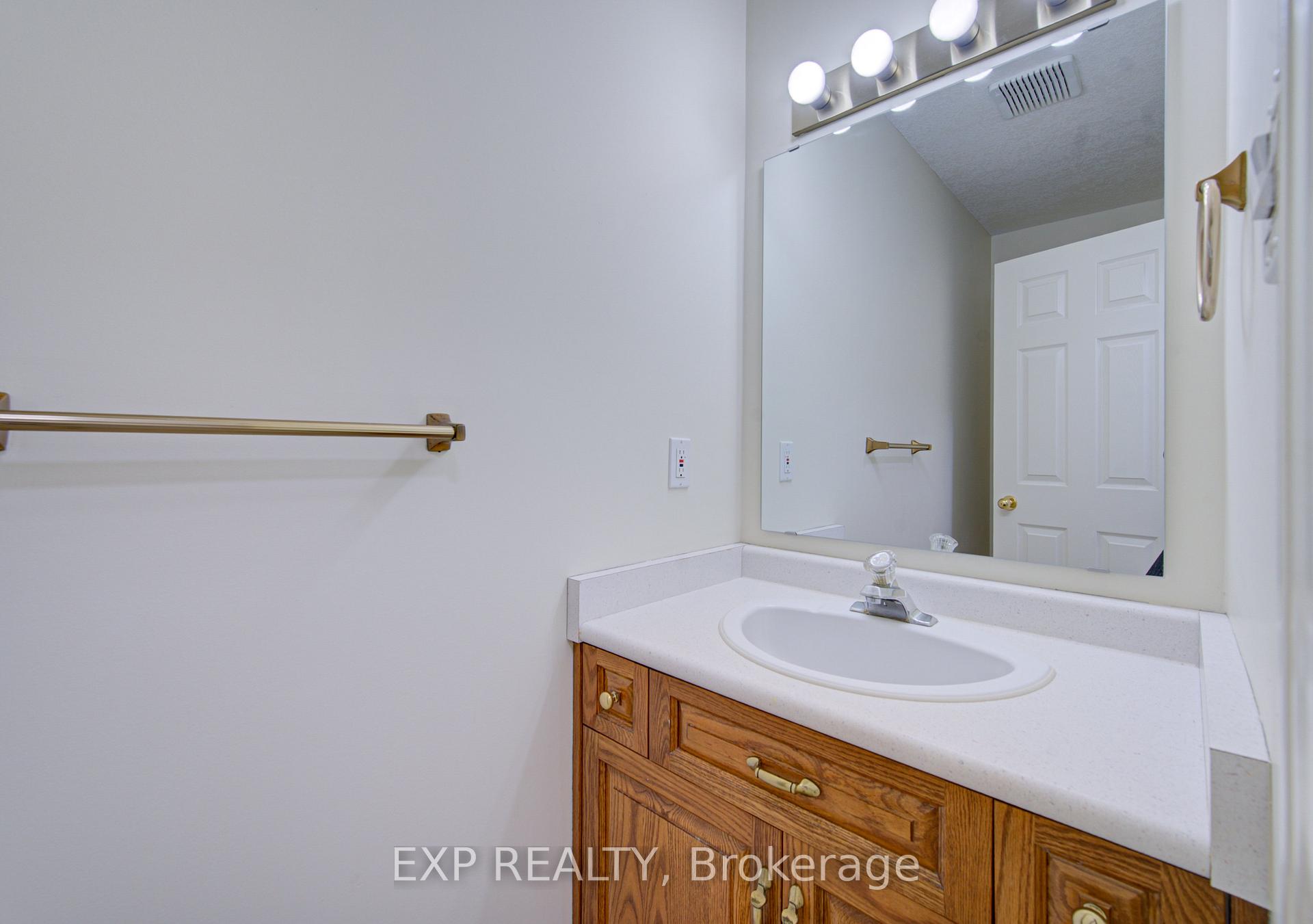 Photo 12 of 225 Dartmoor Crescent, Waterloo, Bridgeport — HOMEH