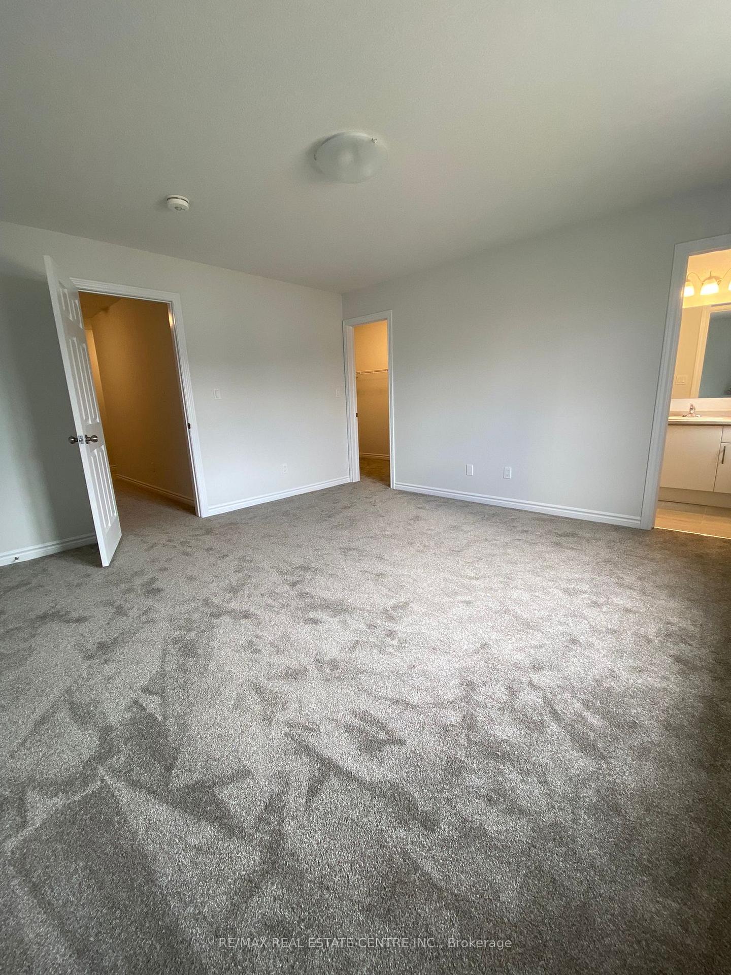 Photo 16 of 3028 Turner Crescent, London, South U — HOMEH