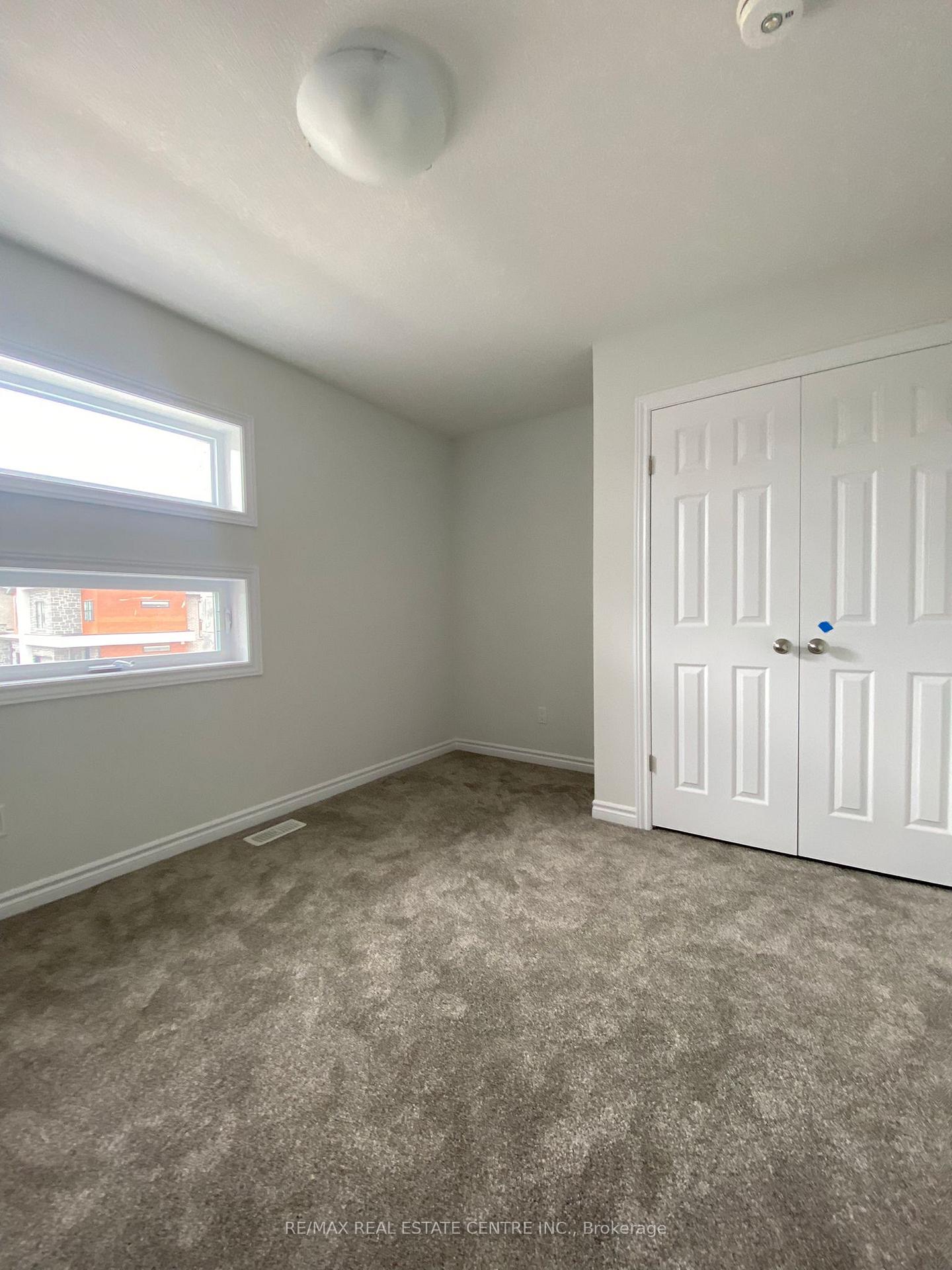 Photo 22 of 3028 Turner Crescent, London, South U — HOMEH