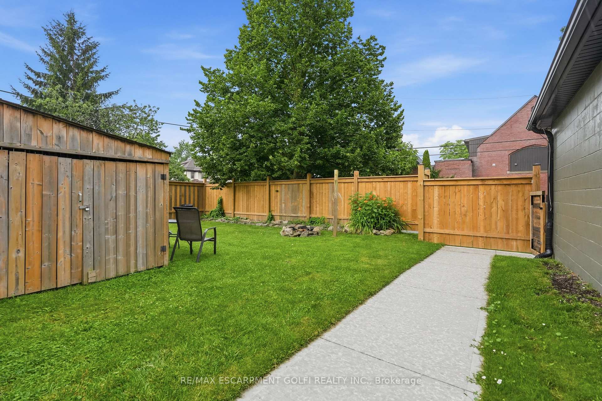Photo 30 of 5196 Fourth Avenue, Niagara Falls, Cherrywood — HOMEH