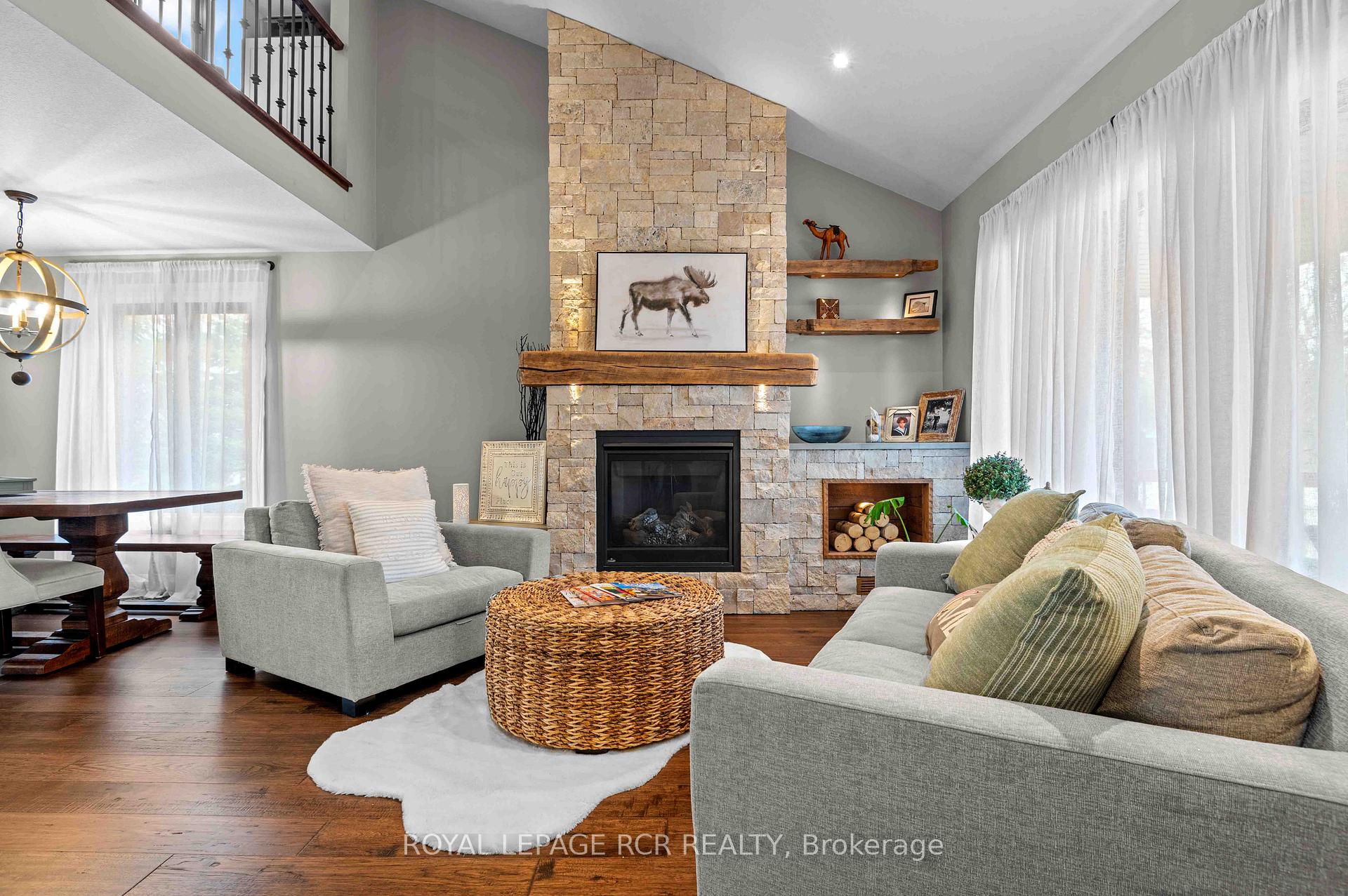 Photo 7 of 118 Oak Ridge Drive, Orangeville — HOMEH