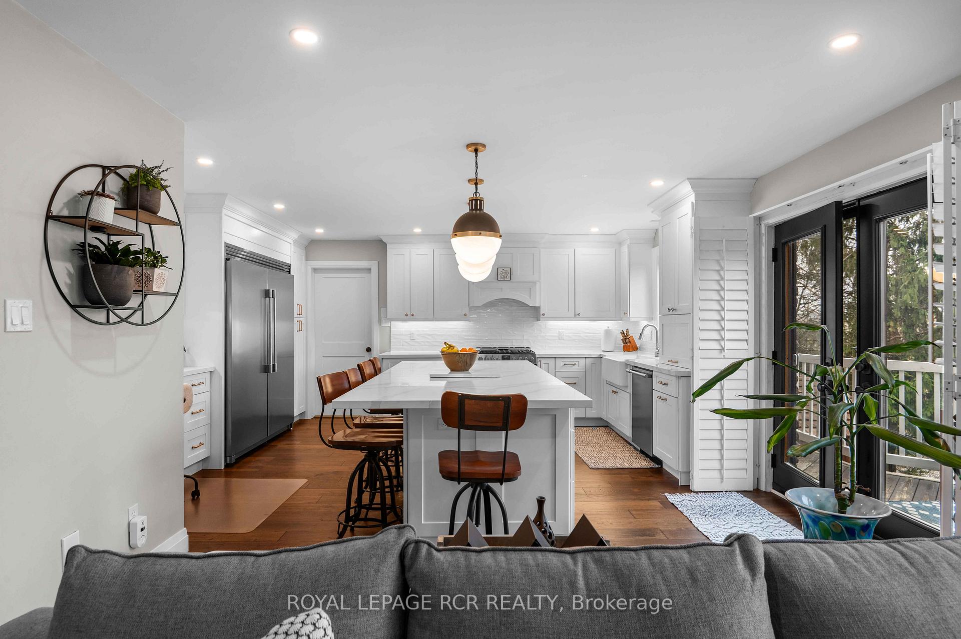 Photo 11 of 118 Oak Ridge Drive, Orangeville — HOMEH