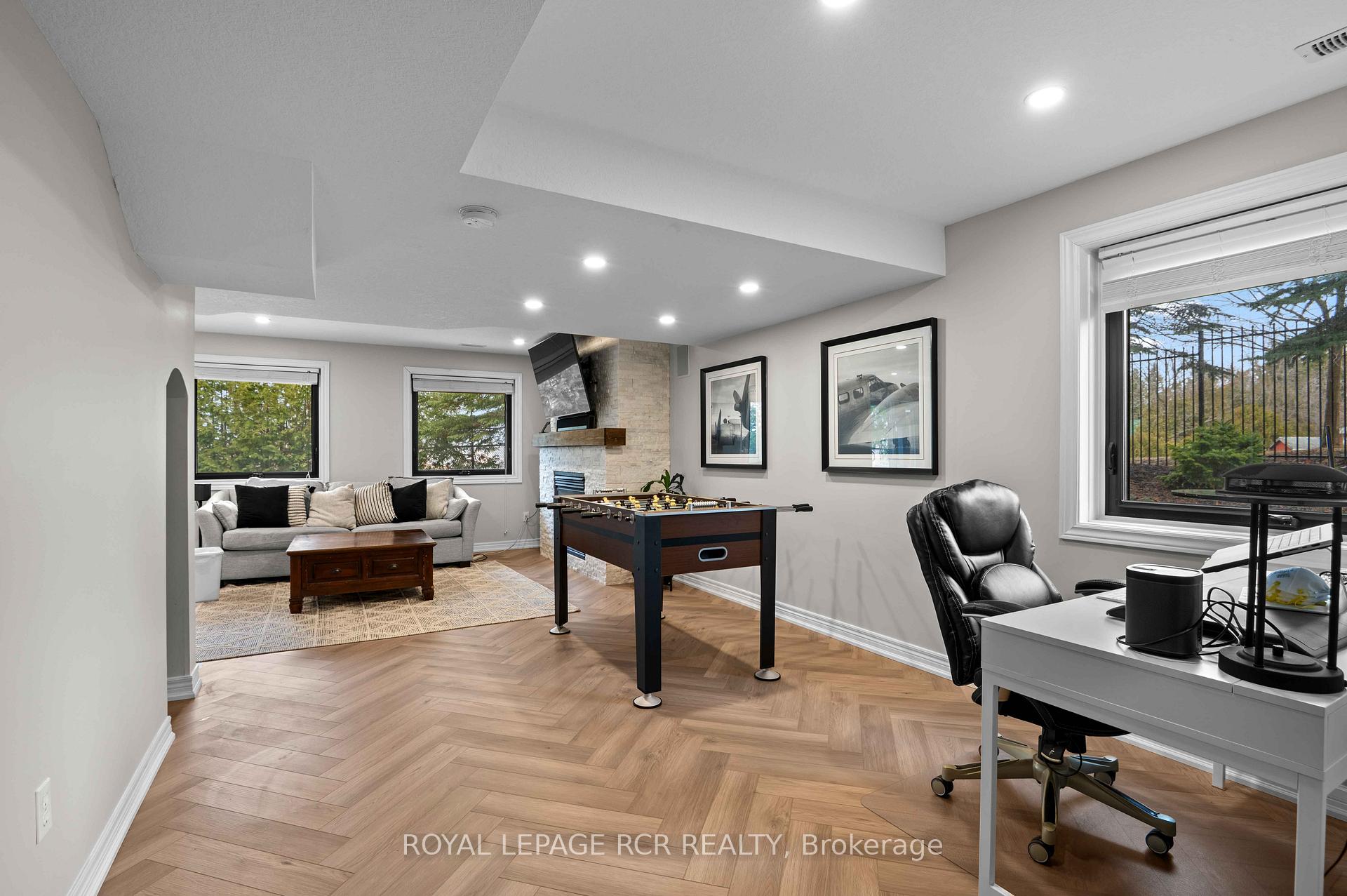 Photo 35 of 118 Oak Ridge Drive, Orangeville — HOMEH
