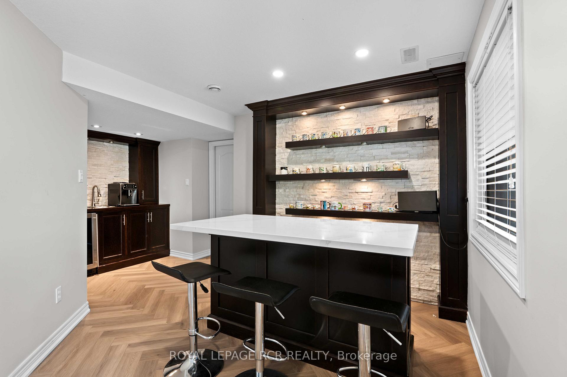 Photo 39 of 118 Oak Ridge Drive, Orangeville — HOMEH
