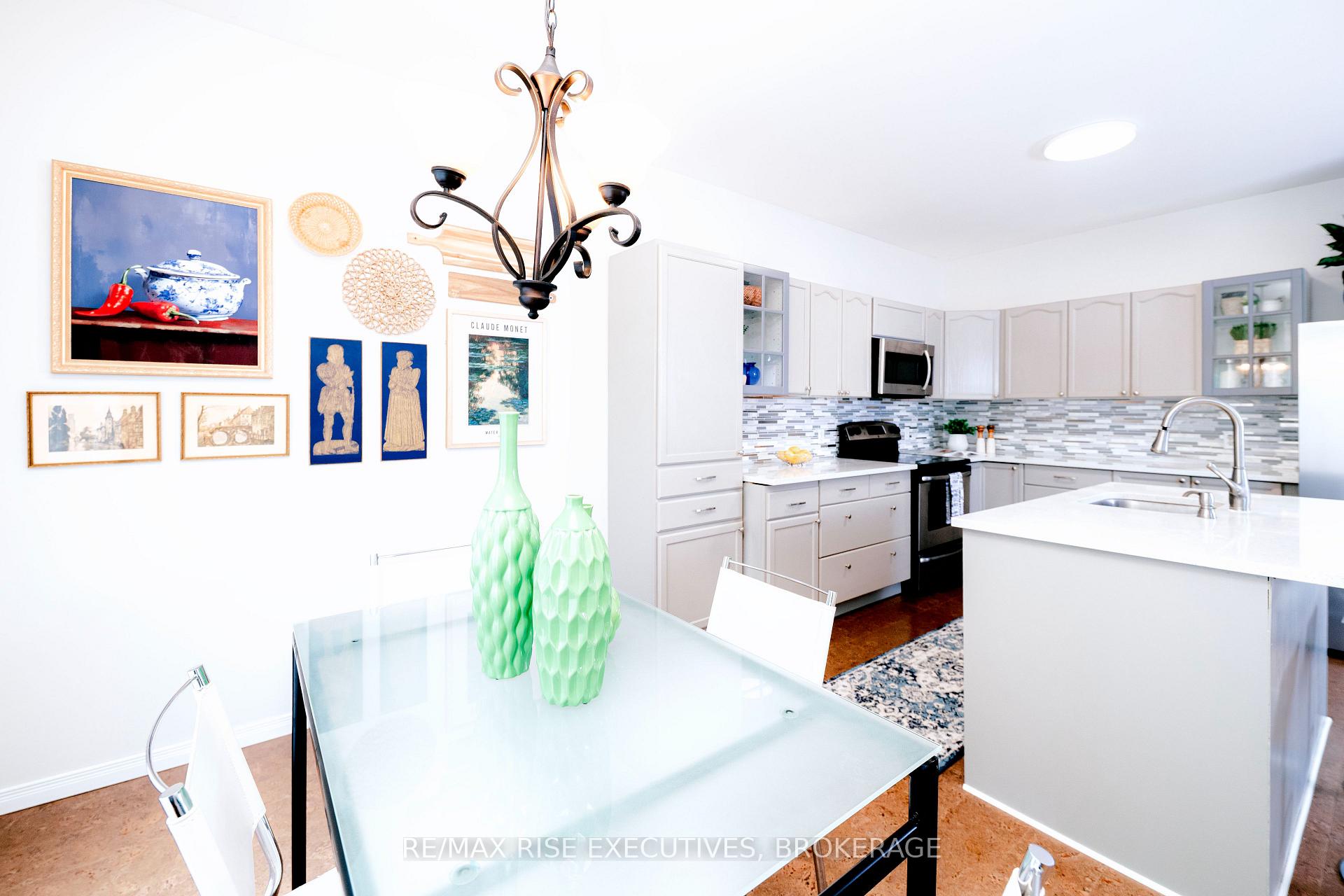 Photo 18 of 963 Bluffwood Avenue, Kingston, Kingston East (Incl Barret Crt) — HOMEH