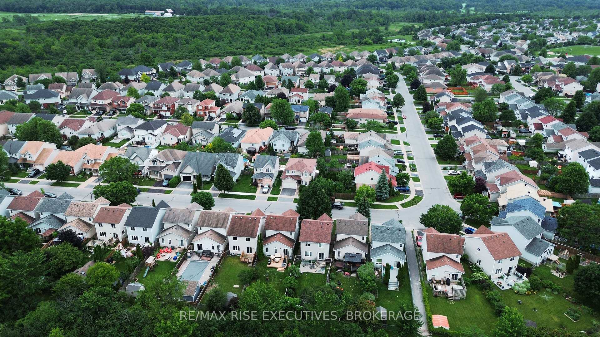 Photo 41 of 963 Bluffwood Avenue, Kingston, Kingston East (Incl Barret Crt) — HOMEH