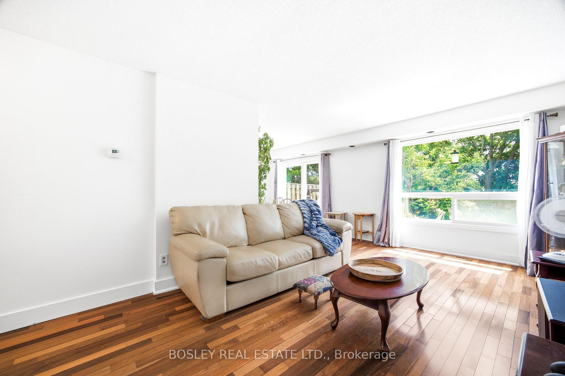 Photo 13 of Unit 18, 3079 Fifth Line W, Mississauga, Erin Mills — HOMEH