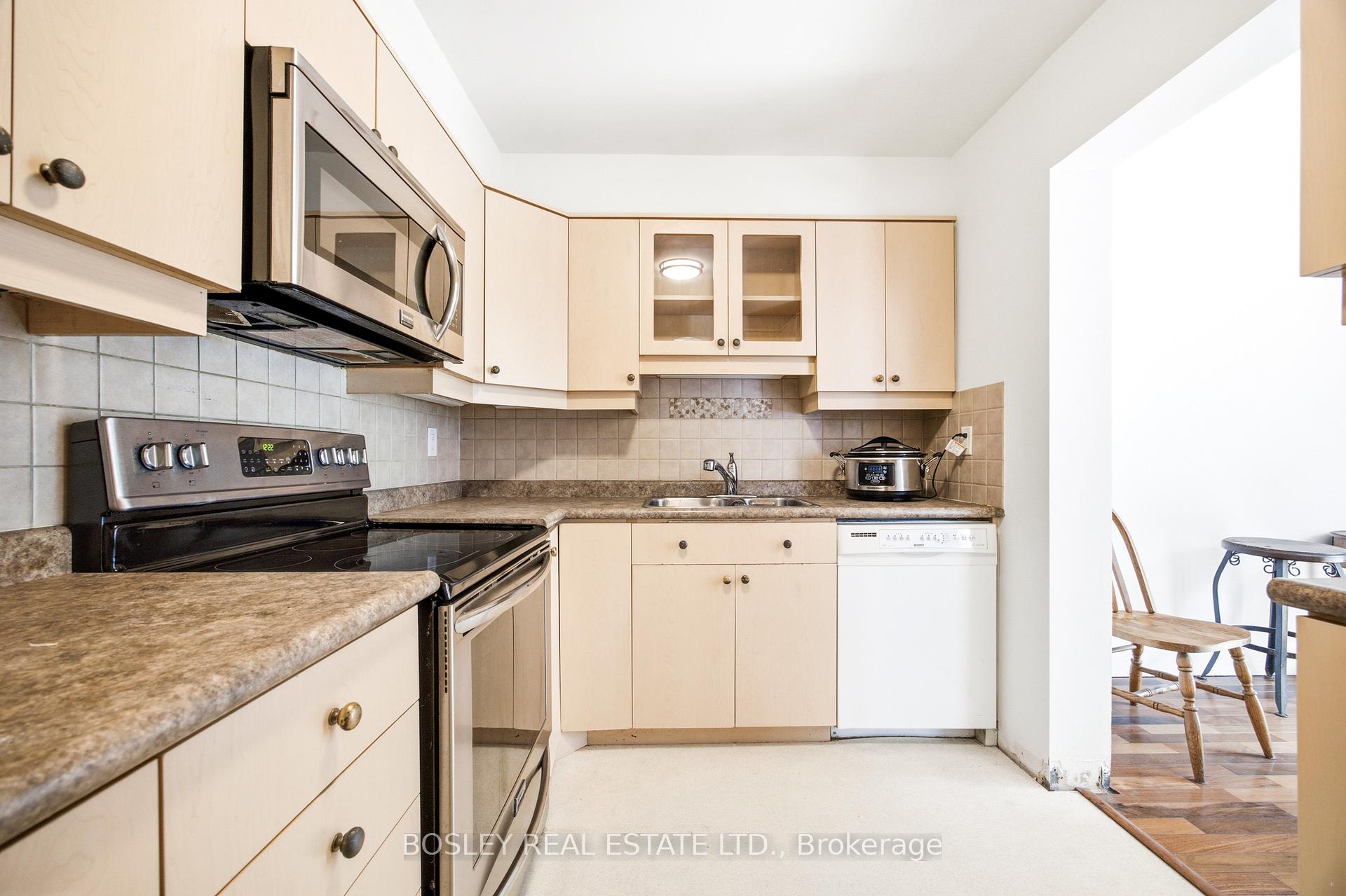Photo 19 of Unit 18, 3079 Fifth Line W, Mississauga, Erin Mills — HOMEH