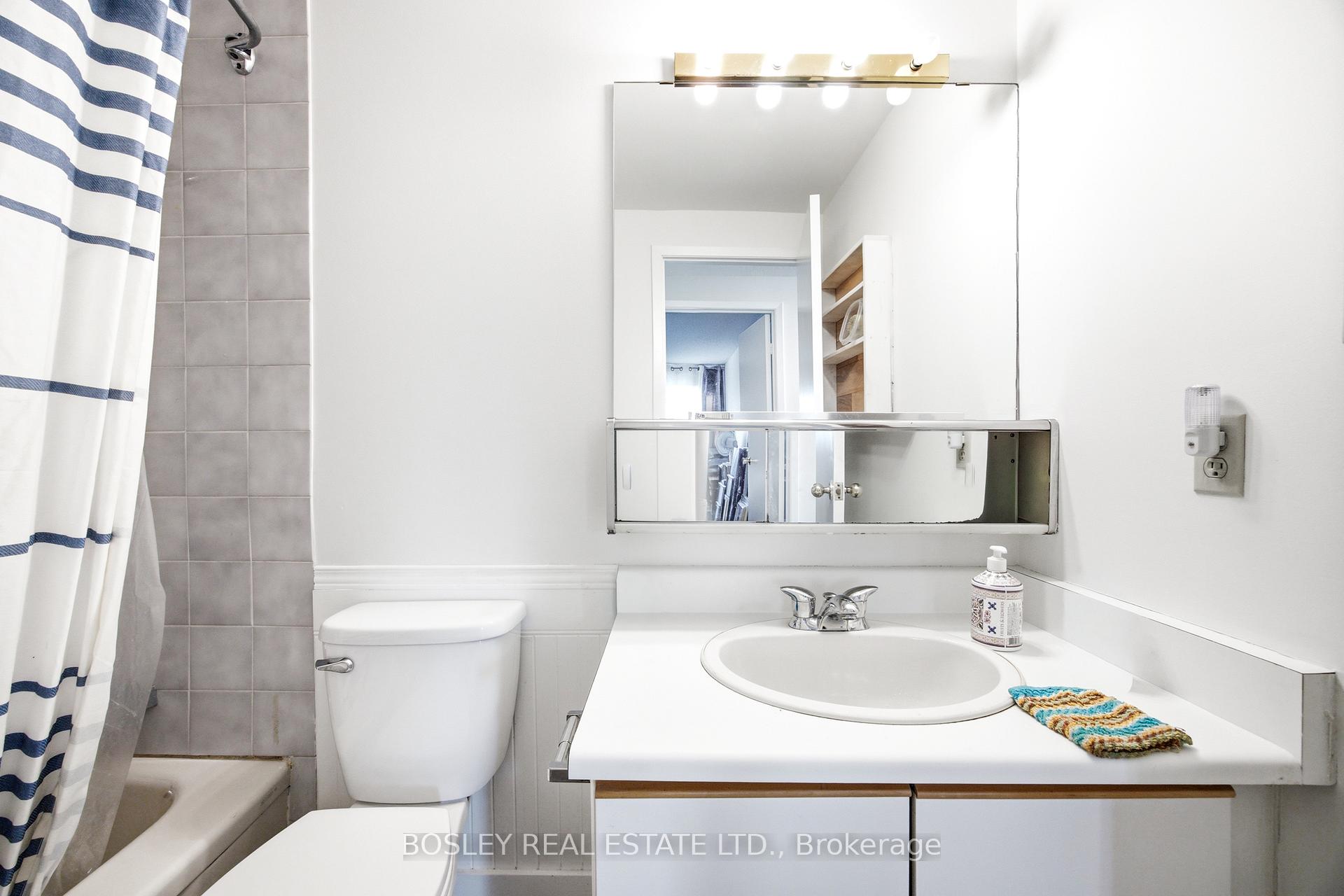 Photo 39 of Unit 18, 3079 Fifth Line W, Mississauga, Erin Mills — HOMEH