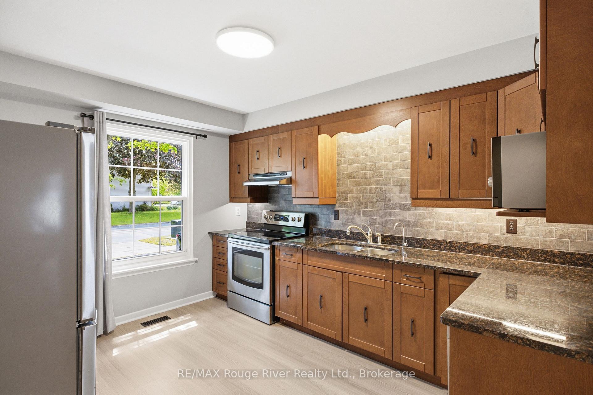 Photo 6 of 52 Rands Road, Ajax, South West — HOMEH
