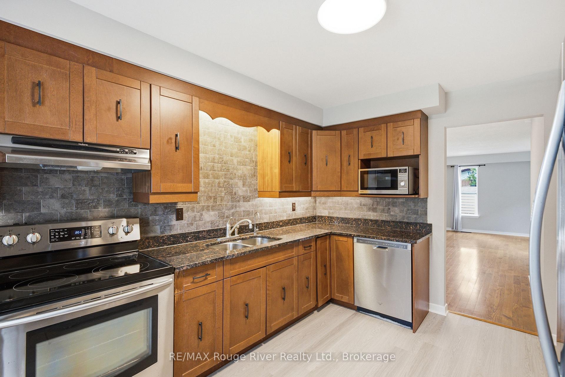 Photo 8 of 52 Rands Road, Ajax, South West — HOMEH