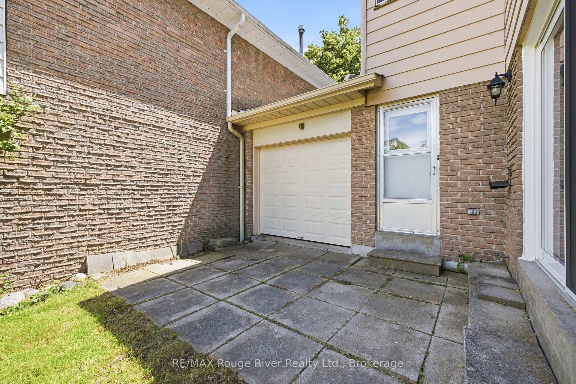 Photo 40 of 52 Rands Road, Ajax, South West — HOMEH
