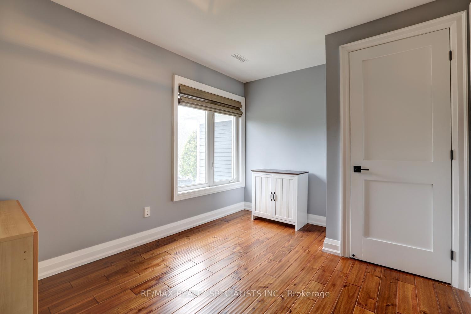 Photo 33 of 1301 Gatehouse Drive, Mississauga, Clarkson — HOMEH