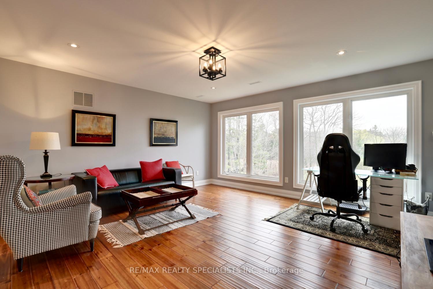 Photo 35 of 1301 Gatehouse Drive, Mississauga, Clarkson — HOMEH