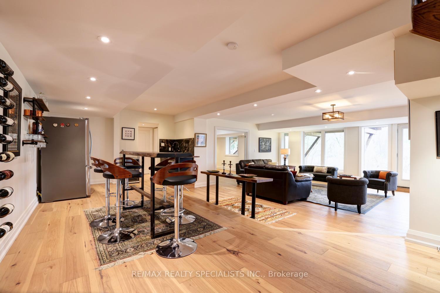 Photo 37 of 1301 Gatehouse Drive, Mississauga, Clarkson — HOMEH