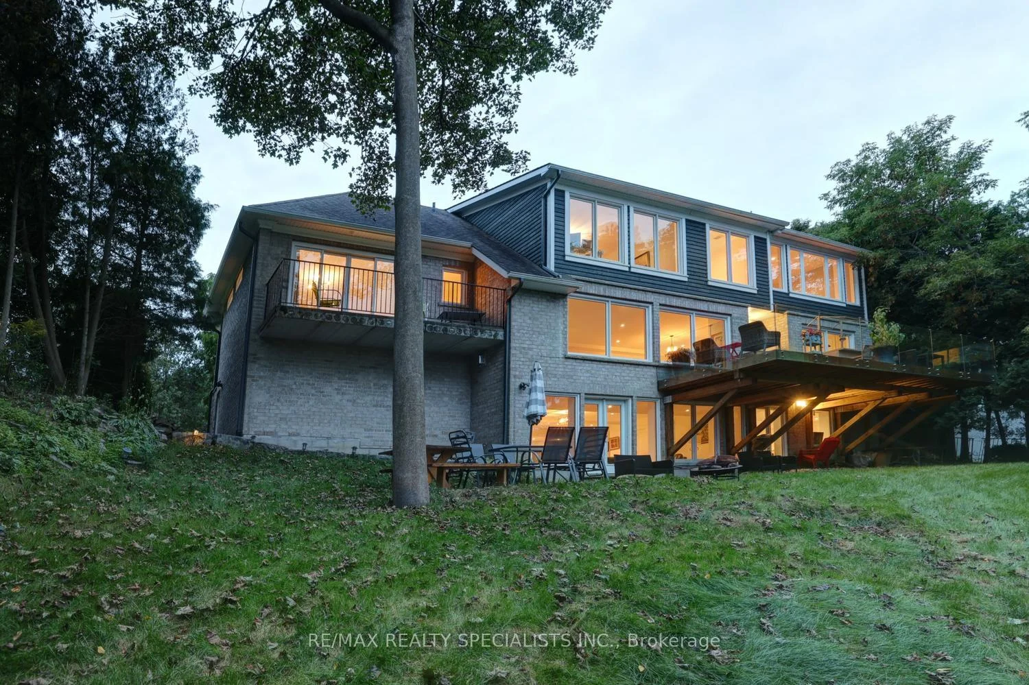 Photo 50 of 1301 Gatehouse Drive, Mississauga, Clarkson — HOMEH