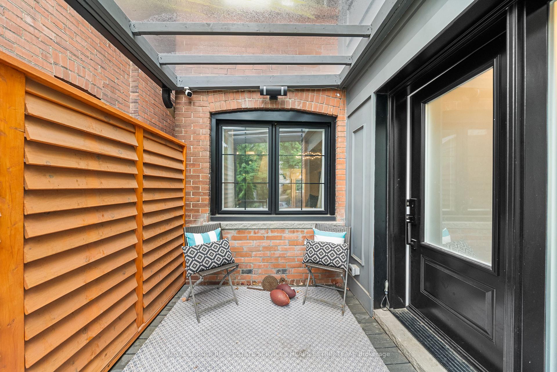 Photo 3 of 39 Standish Avenue, Toronto, Rosedale-Moore Park — HOMEH