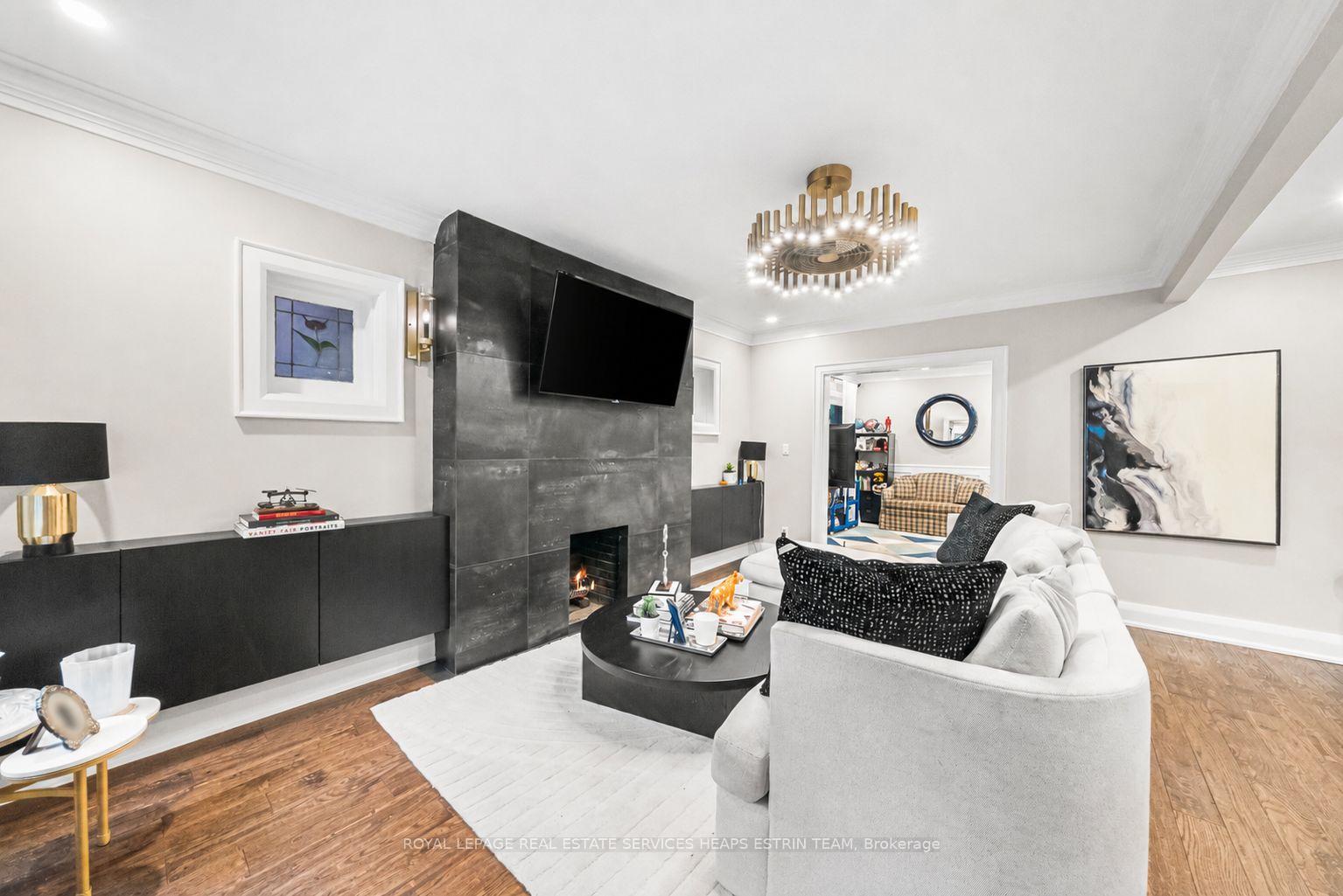 Photo 5 of 39 Standish Avenue, Toronto, Rosedale-Moore Park — HOMEH