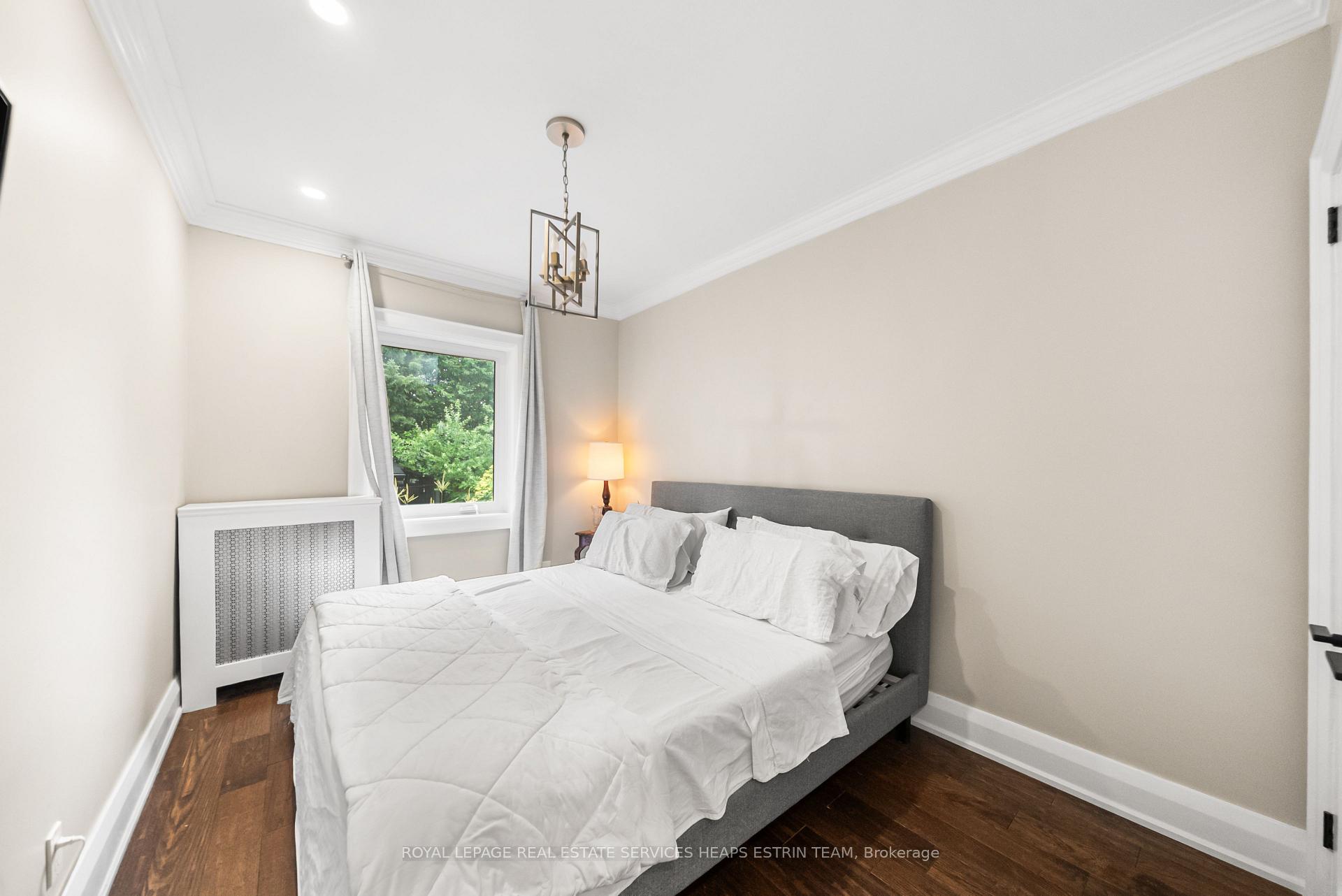 Photo 11 of 39 Standish Avenue, Toronto, Rosedale-Moore Park — HOMEH